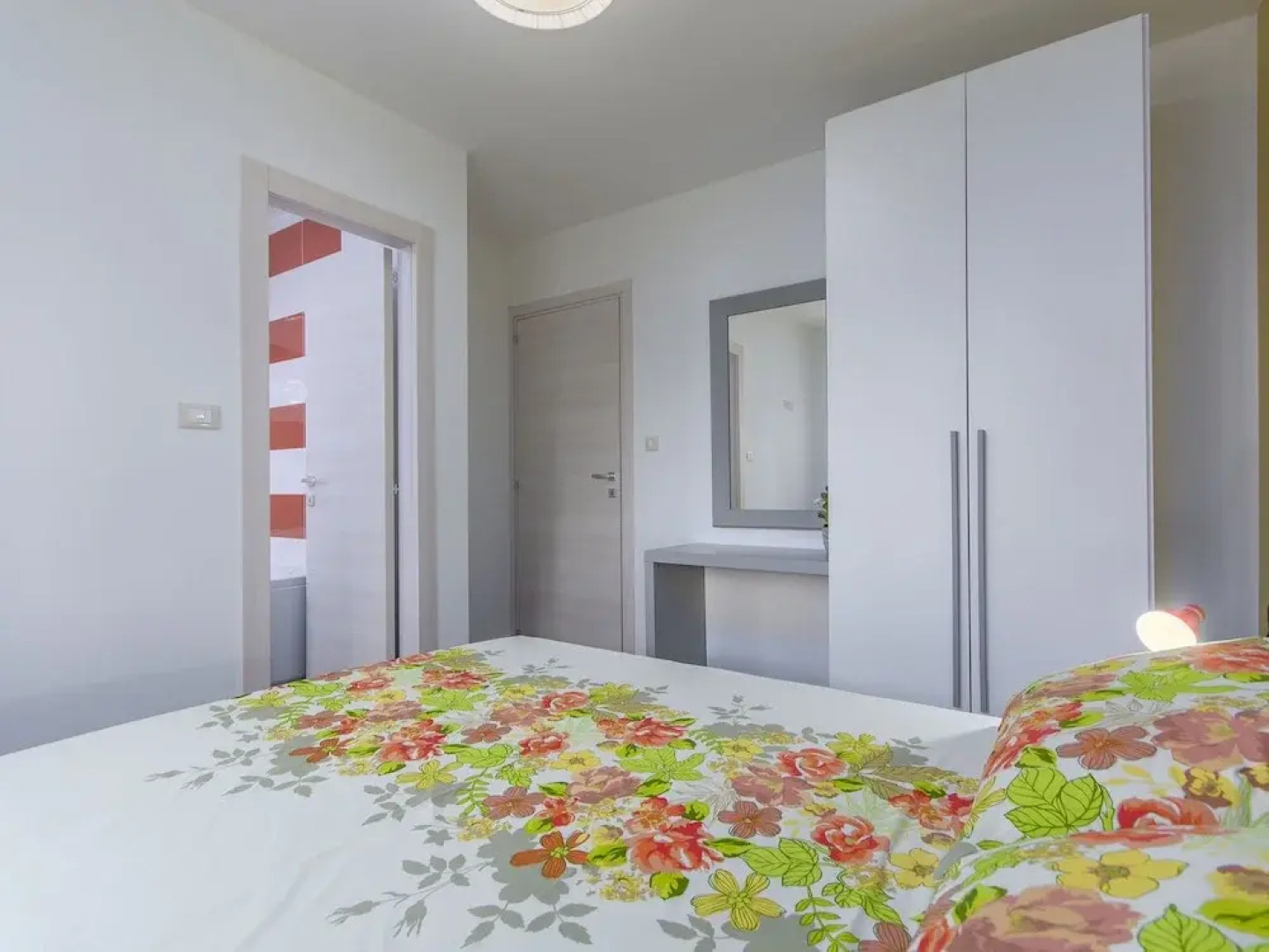 Modern House With Pool and Beautiful Landscaped Environment in a Quiet Location