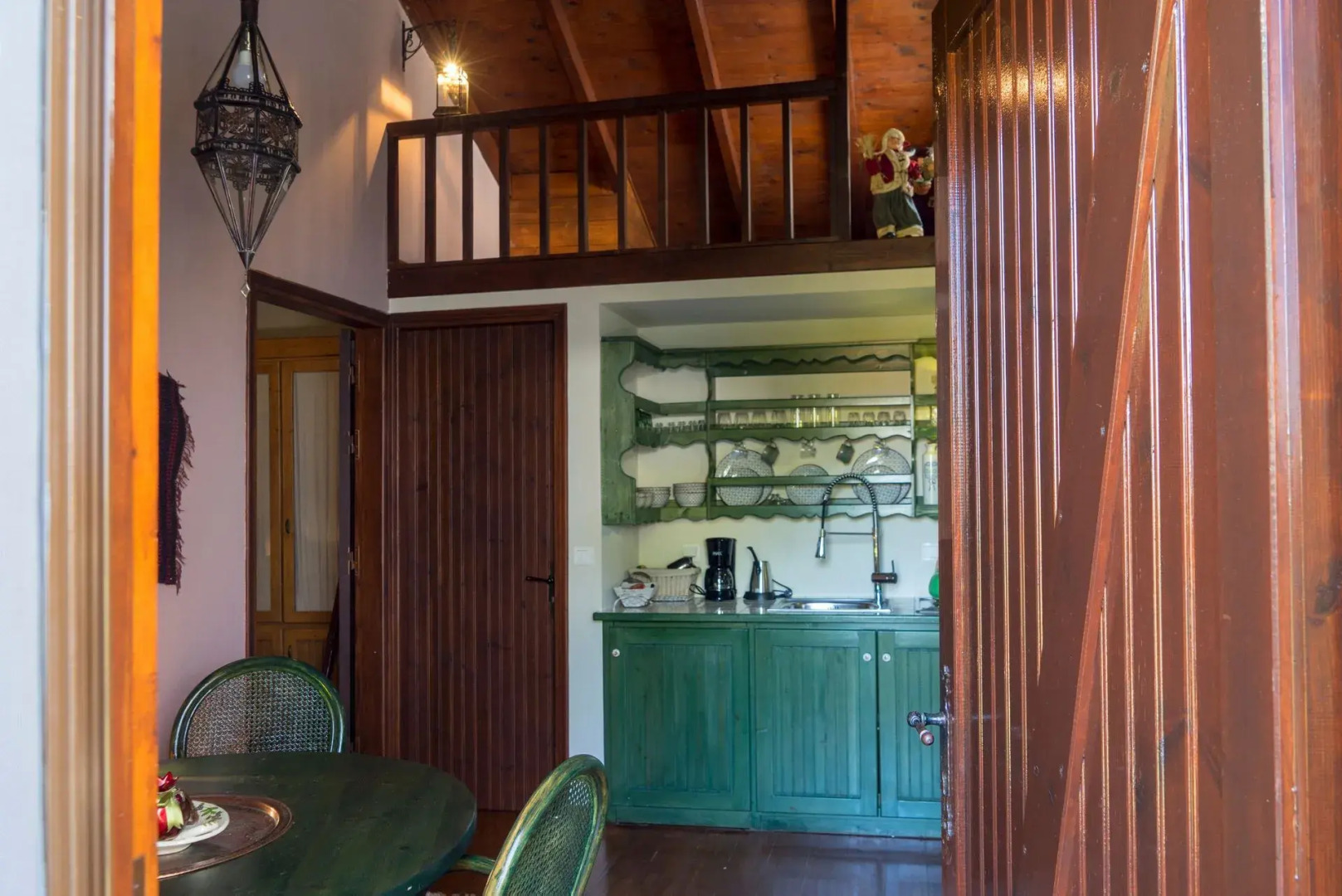 Dandy On The Hill - Amfikleia