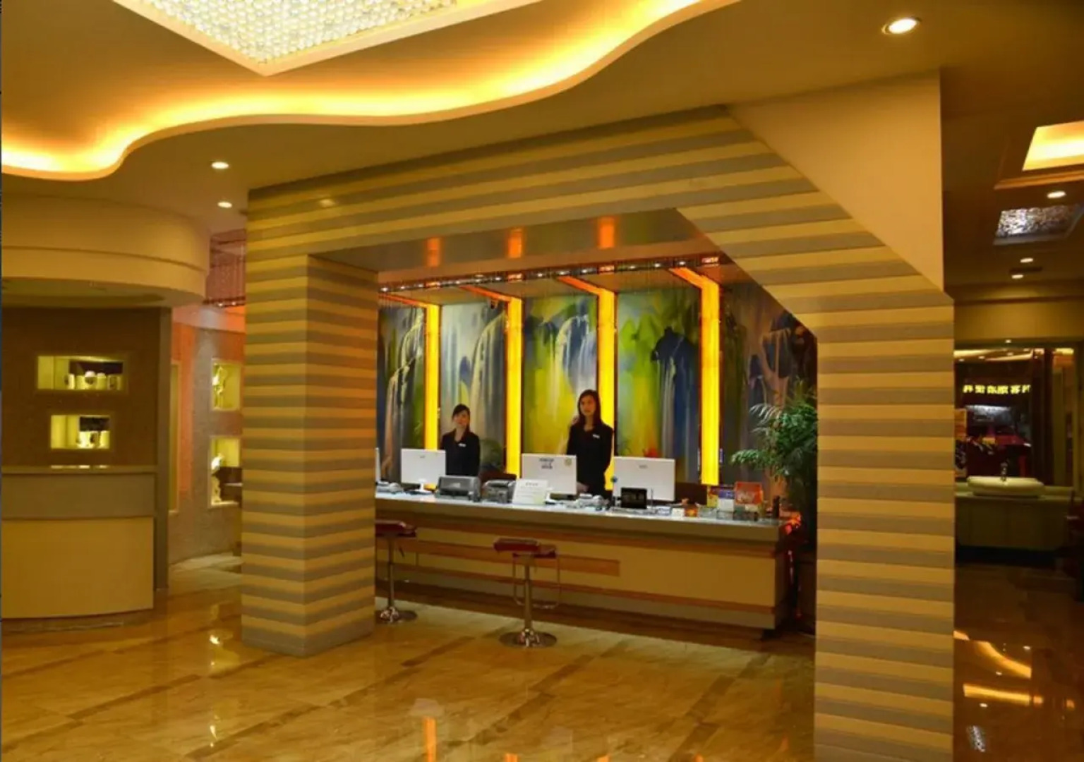 Yiwu Chu Xin Hotel