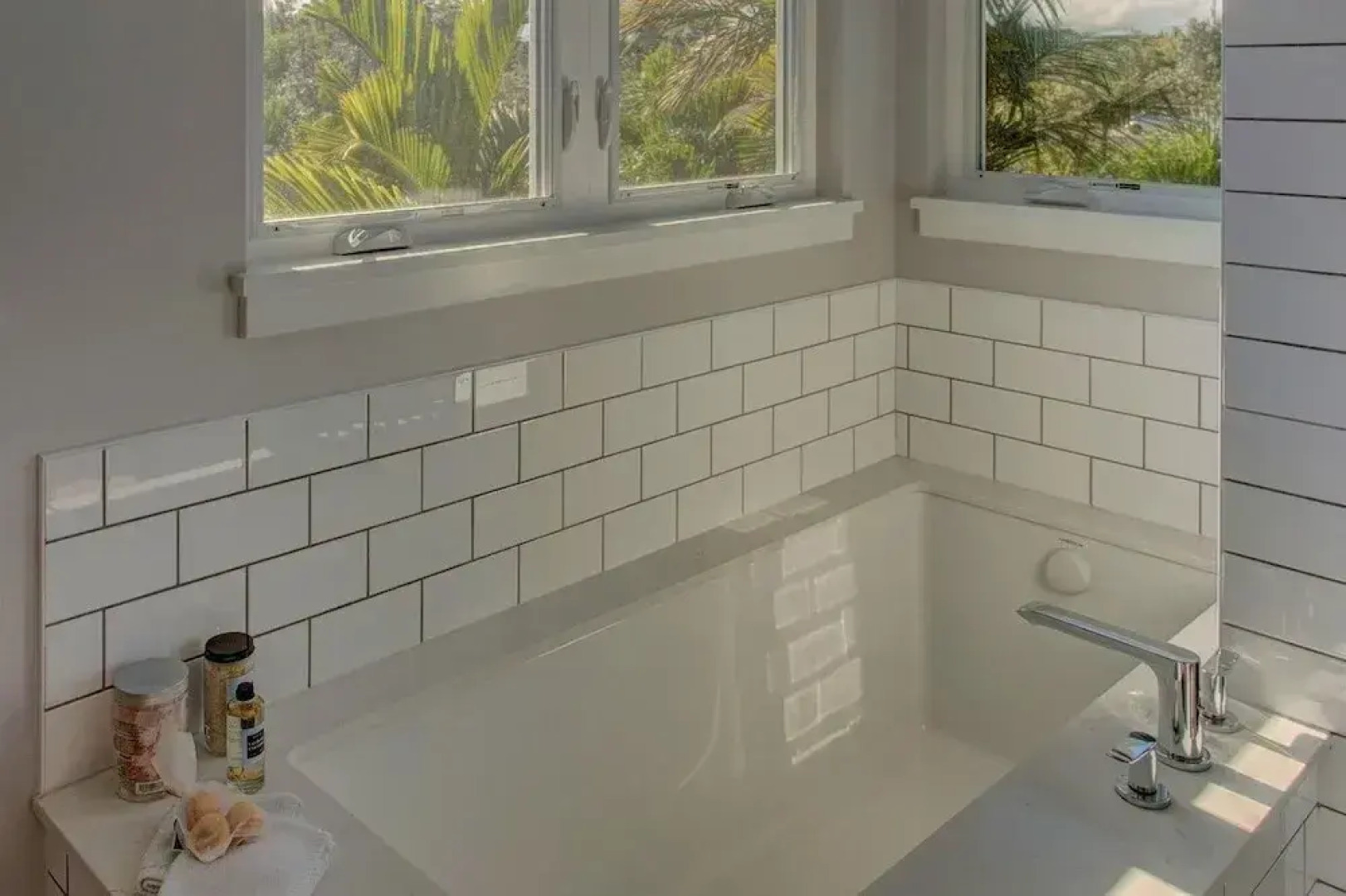 Pua Lani 2 Bedroom Home by RedAwning