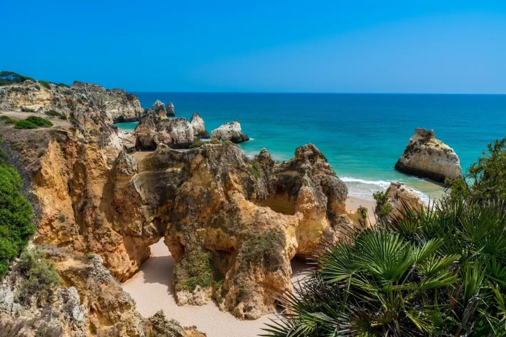 B02 - Fantastic Apartment With Pool Almost On The Sandy Beach by DreamAlgarve