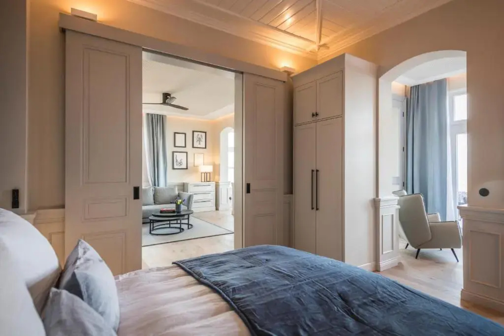 Goldmädchen 93 - Beach House