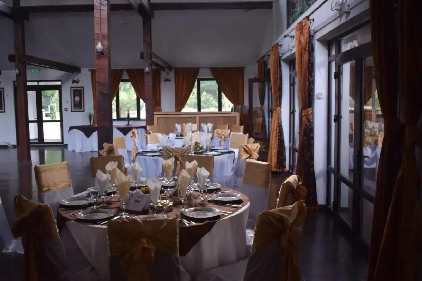 Fata verde - La Padure