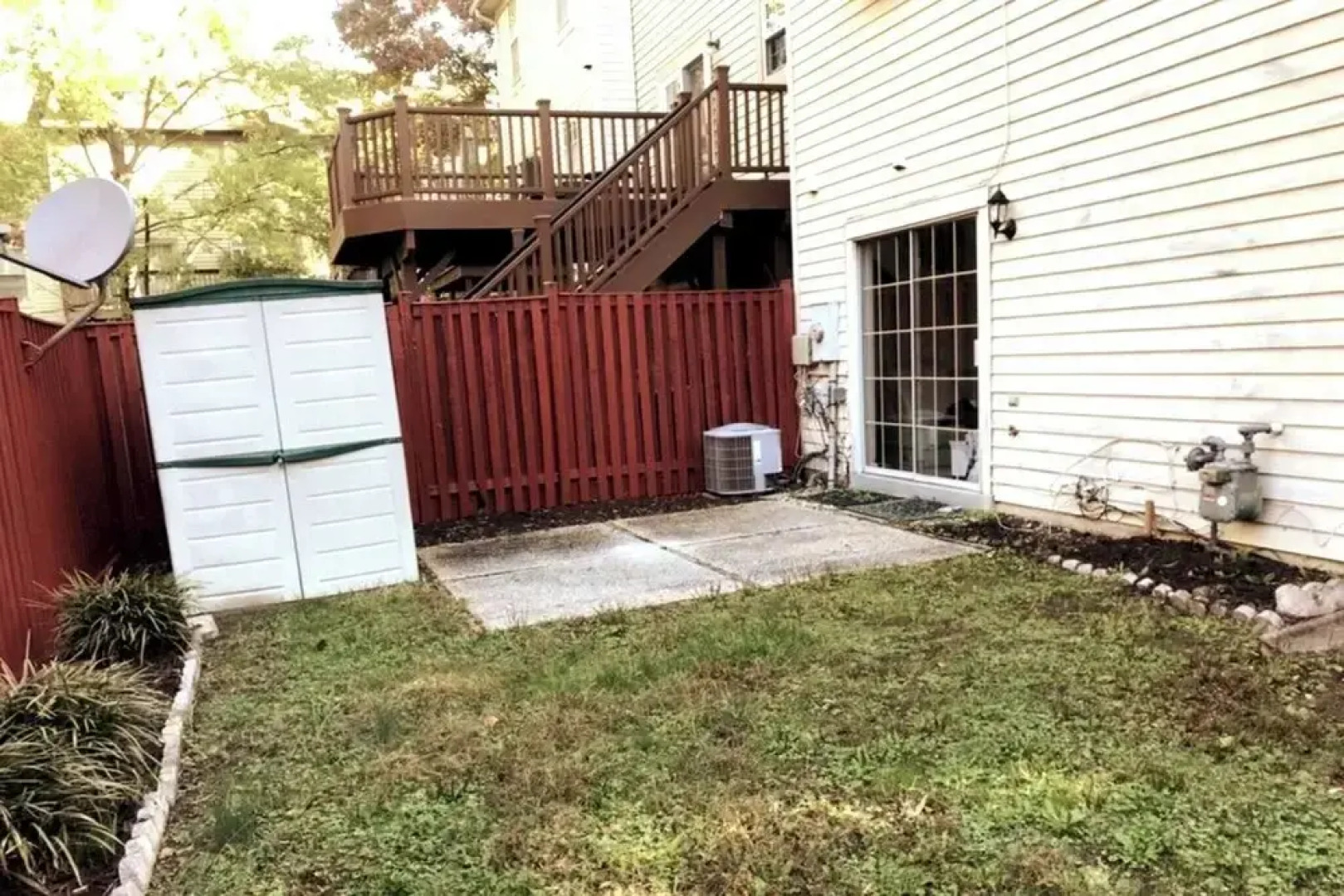 Room in House - The Modern Gem Furnished Bedroom