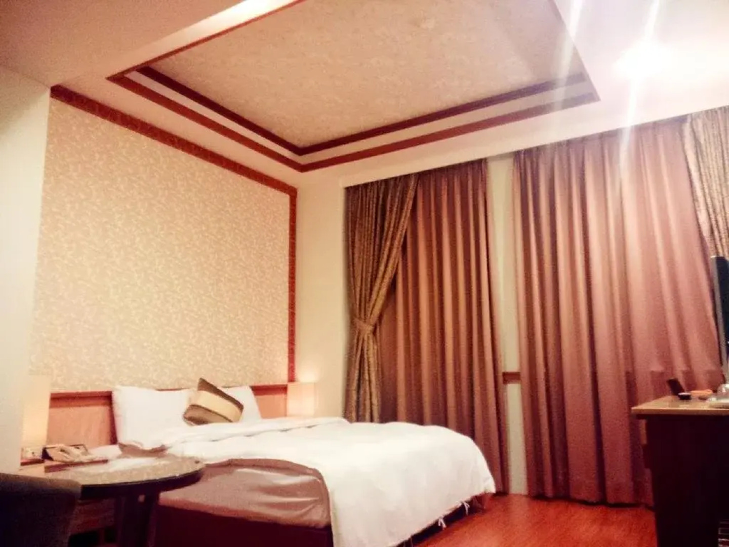 Jade Spring Hot Spring Hotel