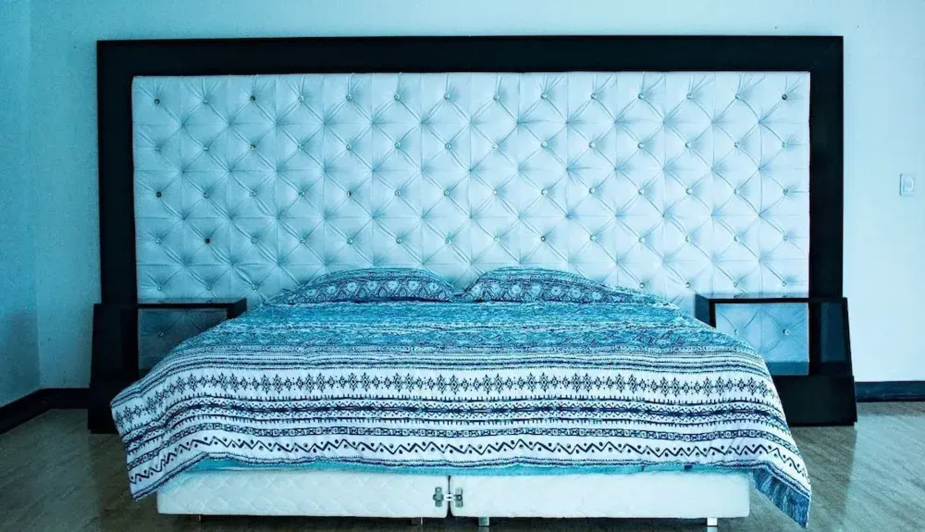 Blue Palace Hotel
