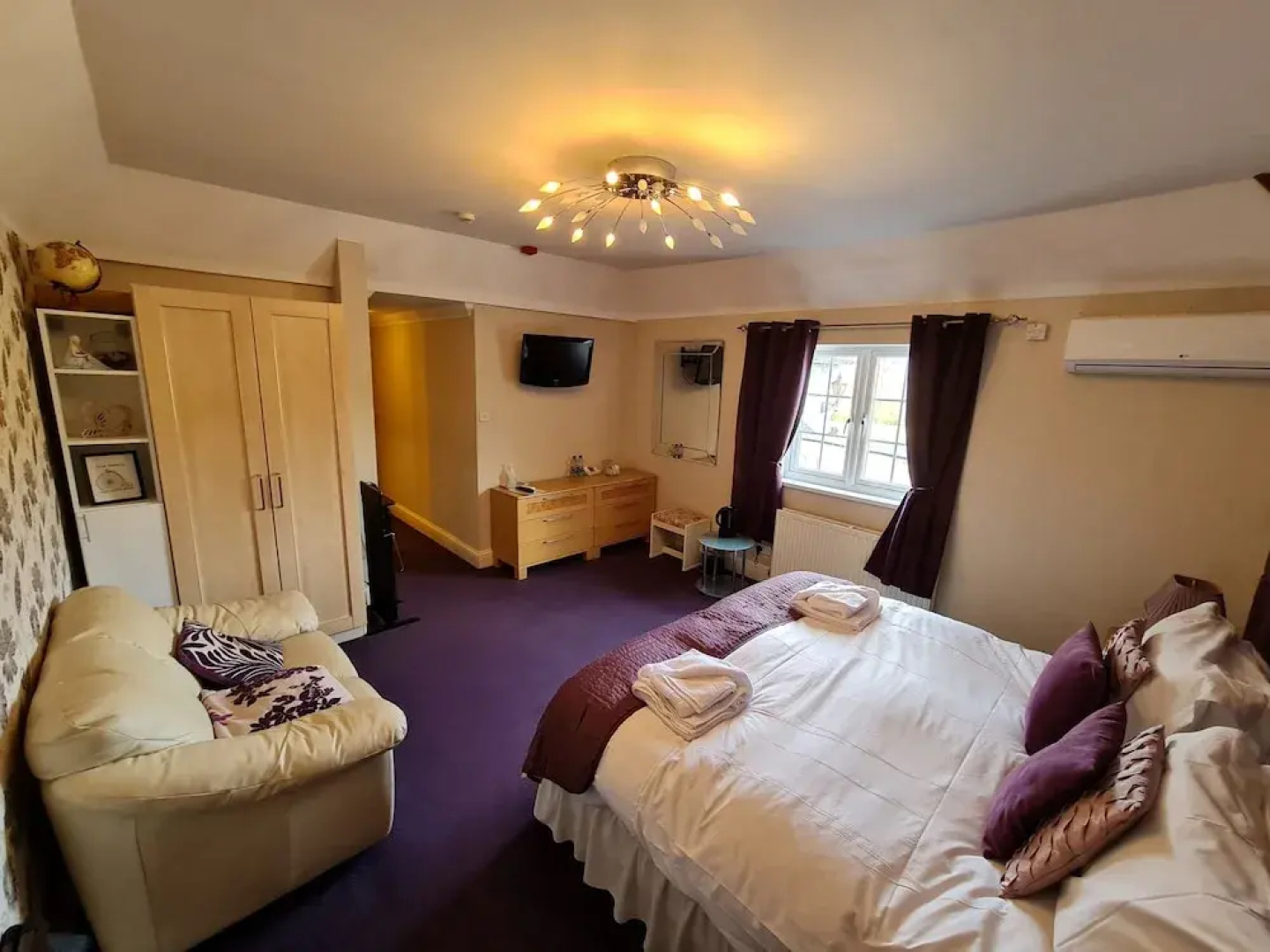OYO Lavender House Hotel