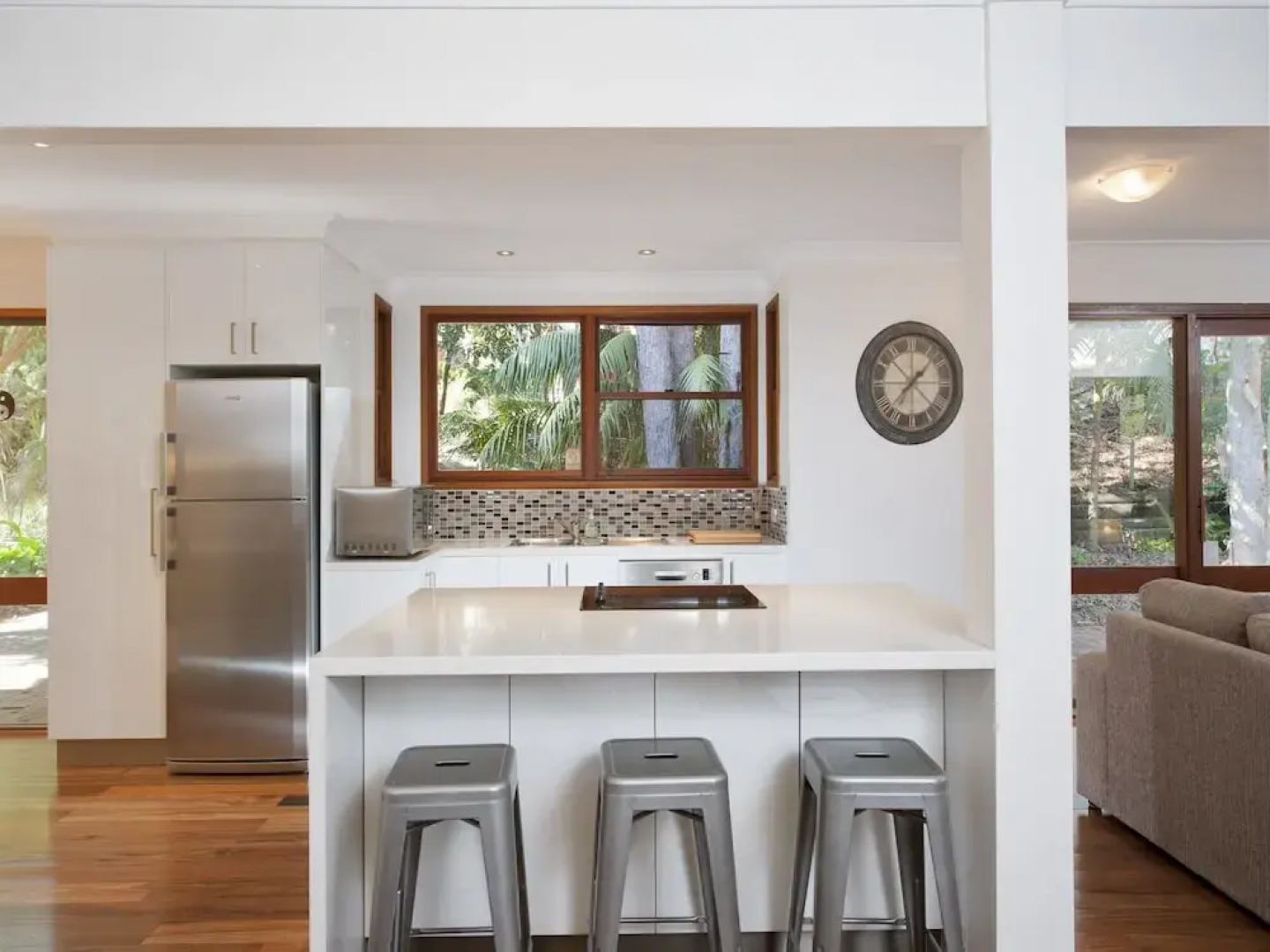 Barefoot Beach House Shoal Bay