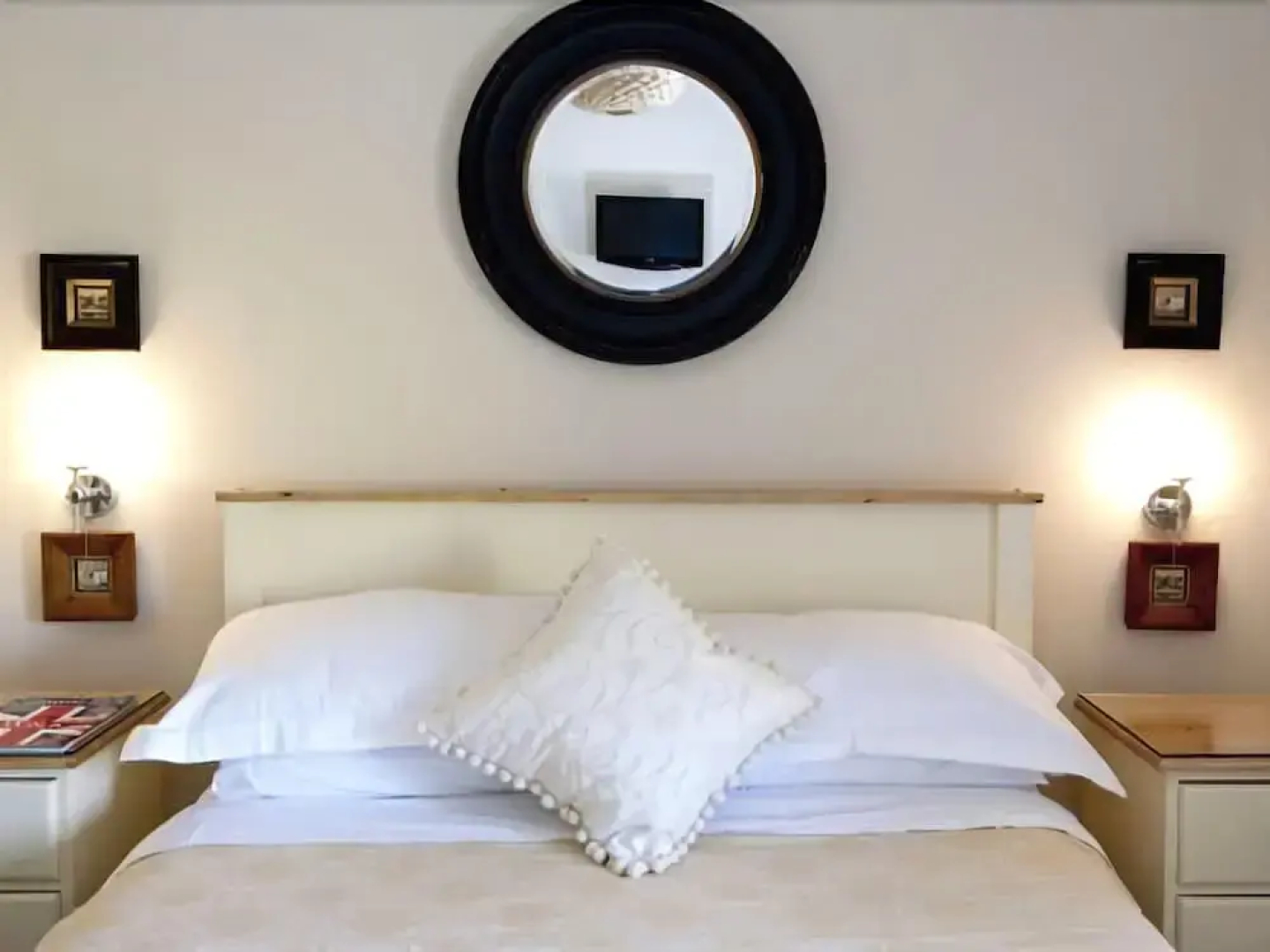 The Hollow Bottom - B&B