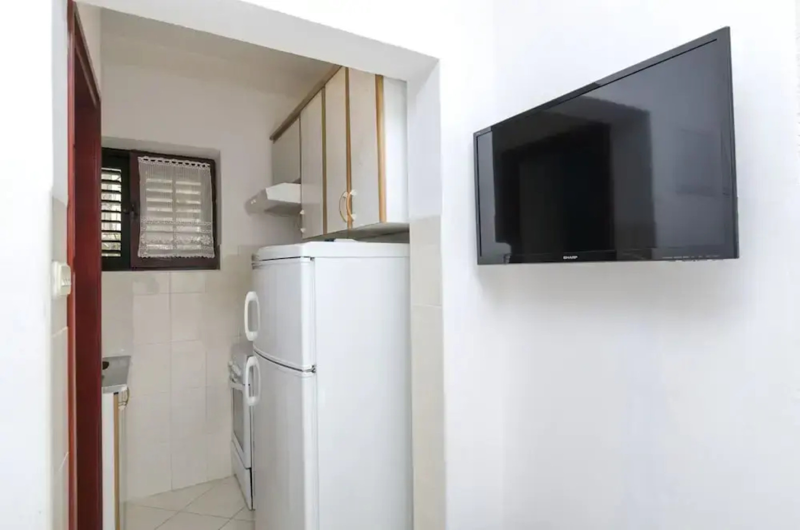 Apartments Mais Tisno