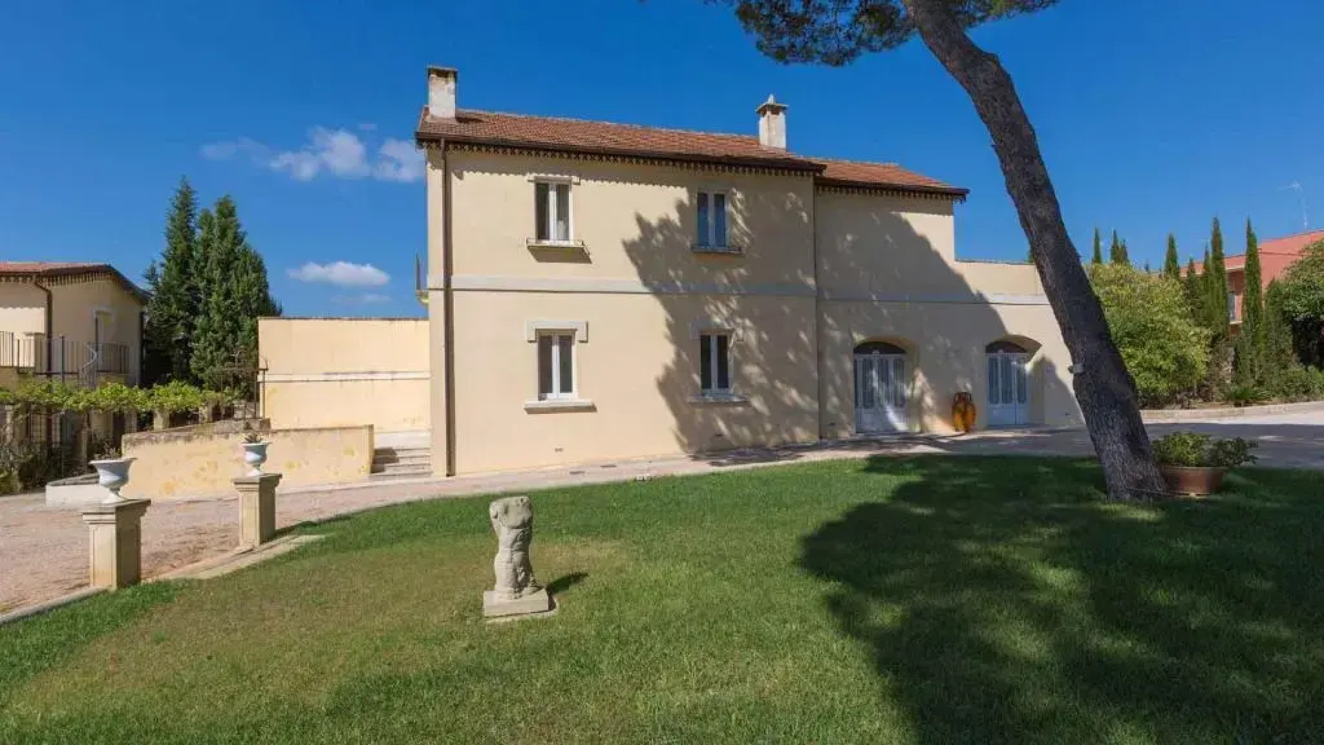 VILLA CAPOZZA 18&2, Emma Villas