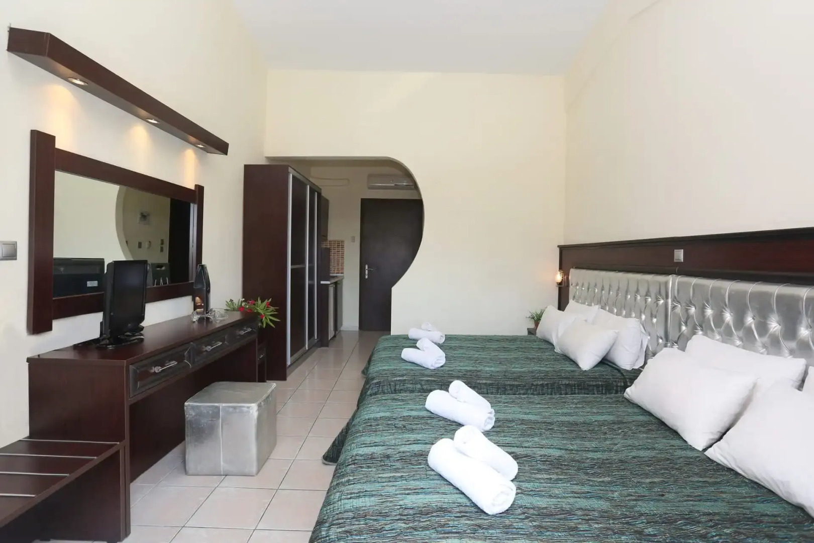 Philoxenia Village Hotel