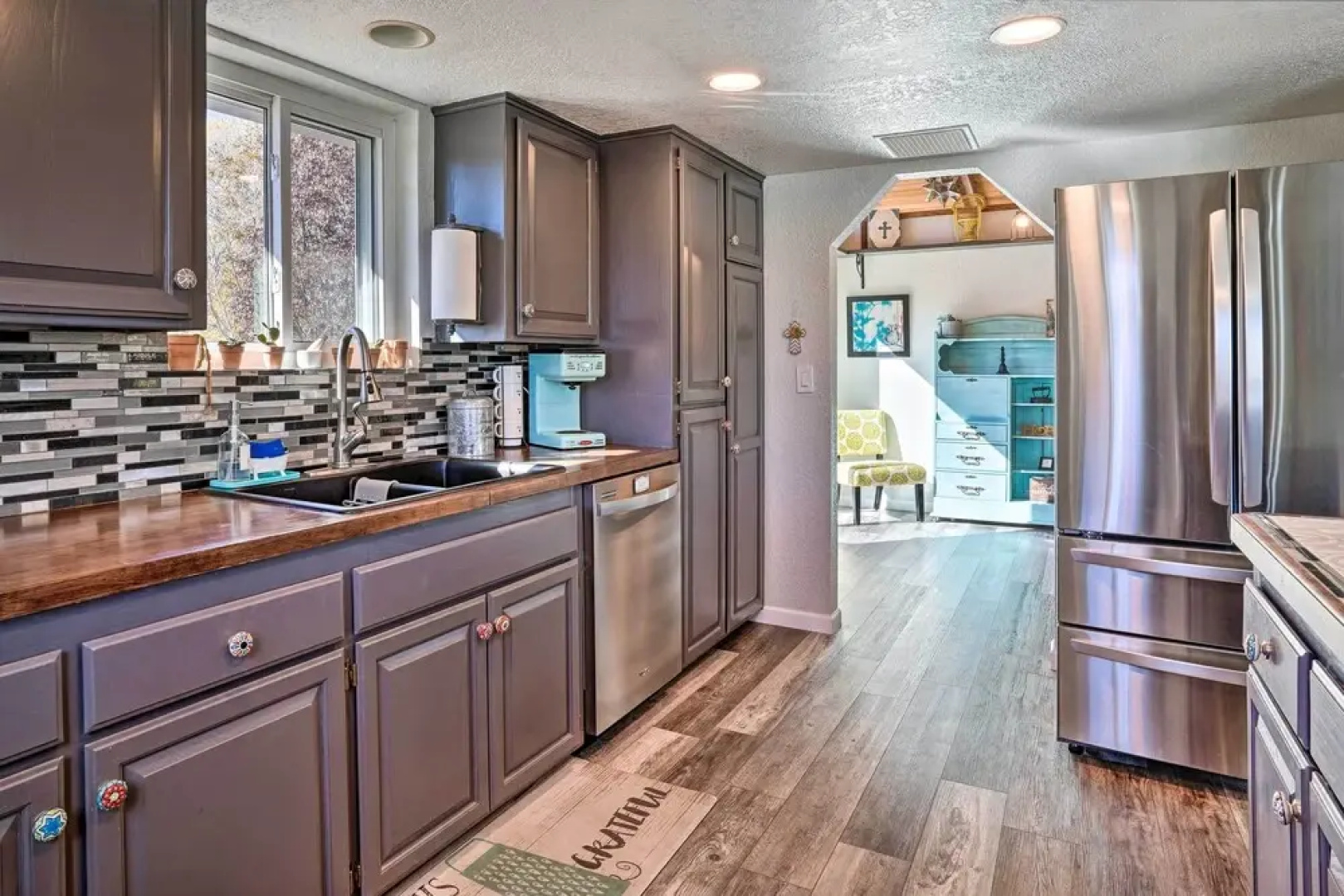 Colorful Cottonwood Home: Walk to Verde River!