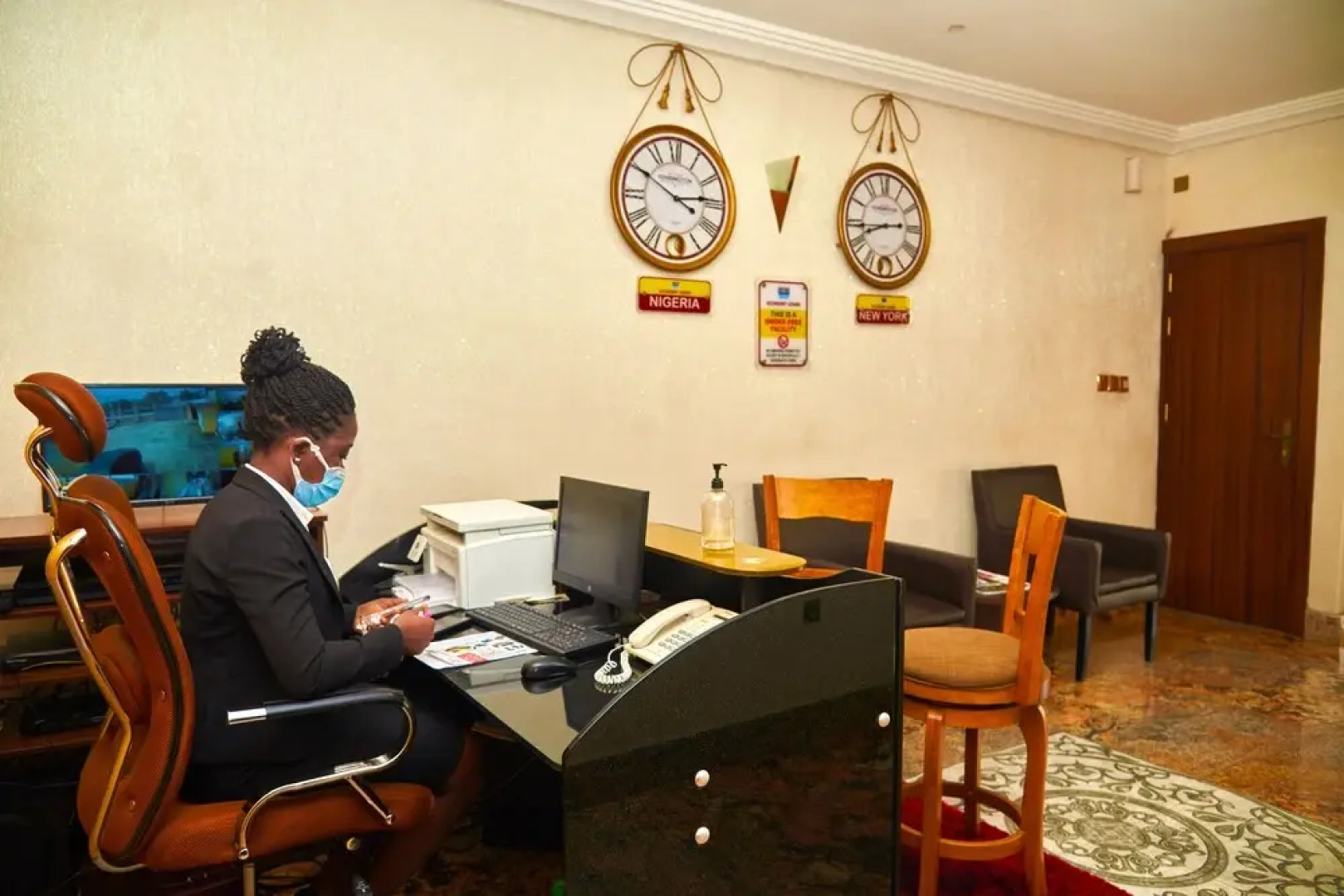 Royalty Economy Lodge