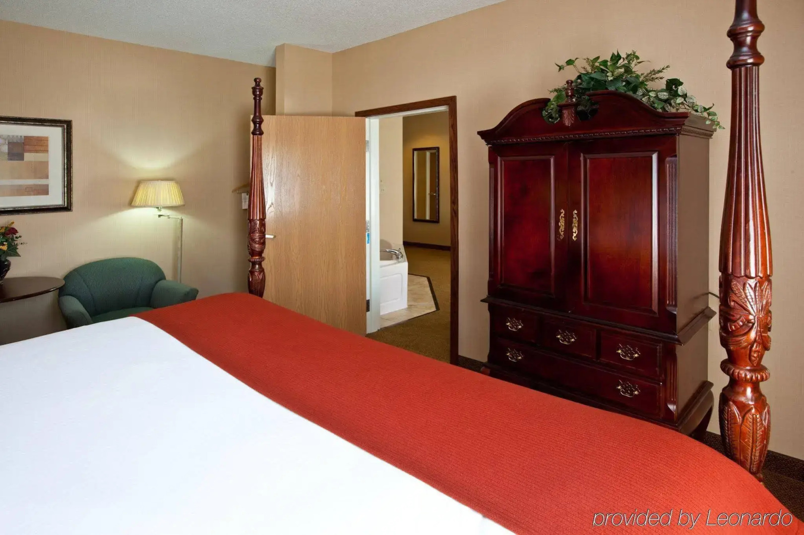 Comfort Inn & Suites Sharonville - Cincinnati North