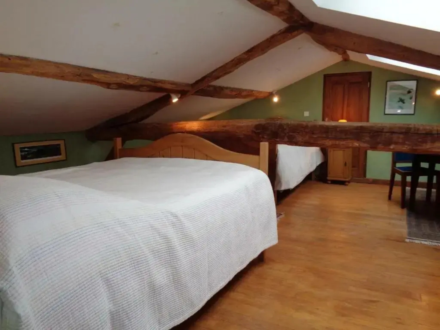 Gîte Essertines-en-Donzy, 5 pièces, 10 personnes - FR-1-496-200