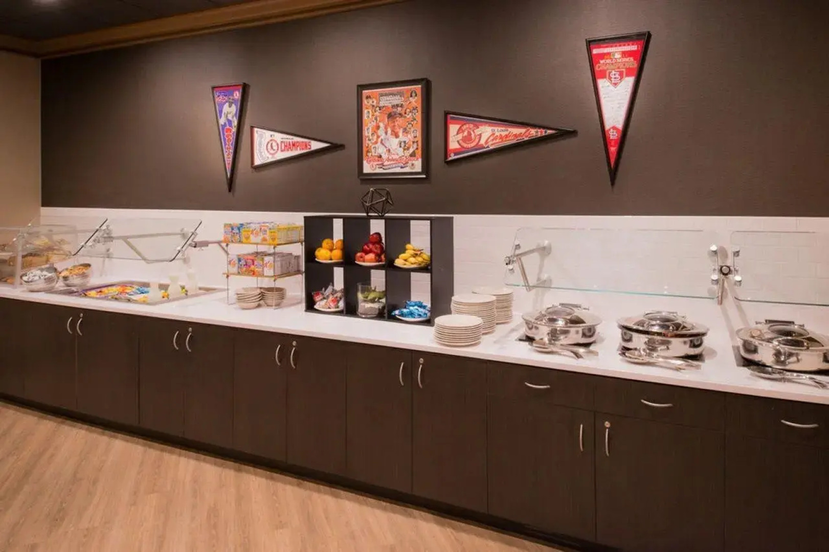 Отель The Arch Convention Hotel