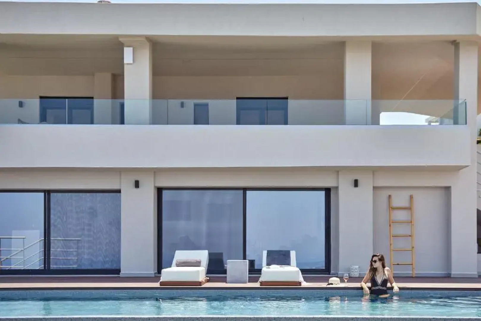 Blue Armonia Villa with Heated Pool