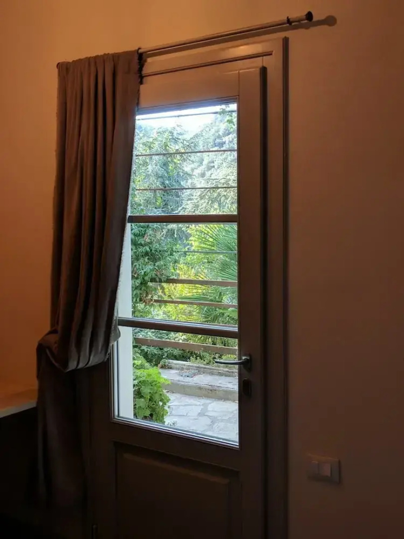 Room-double Room With Services