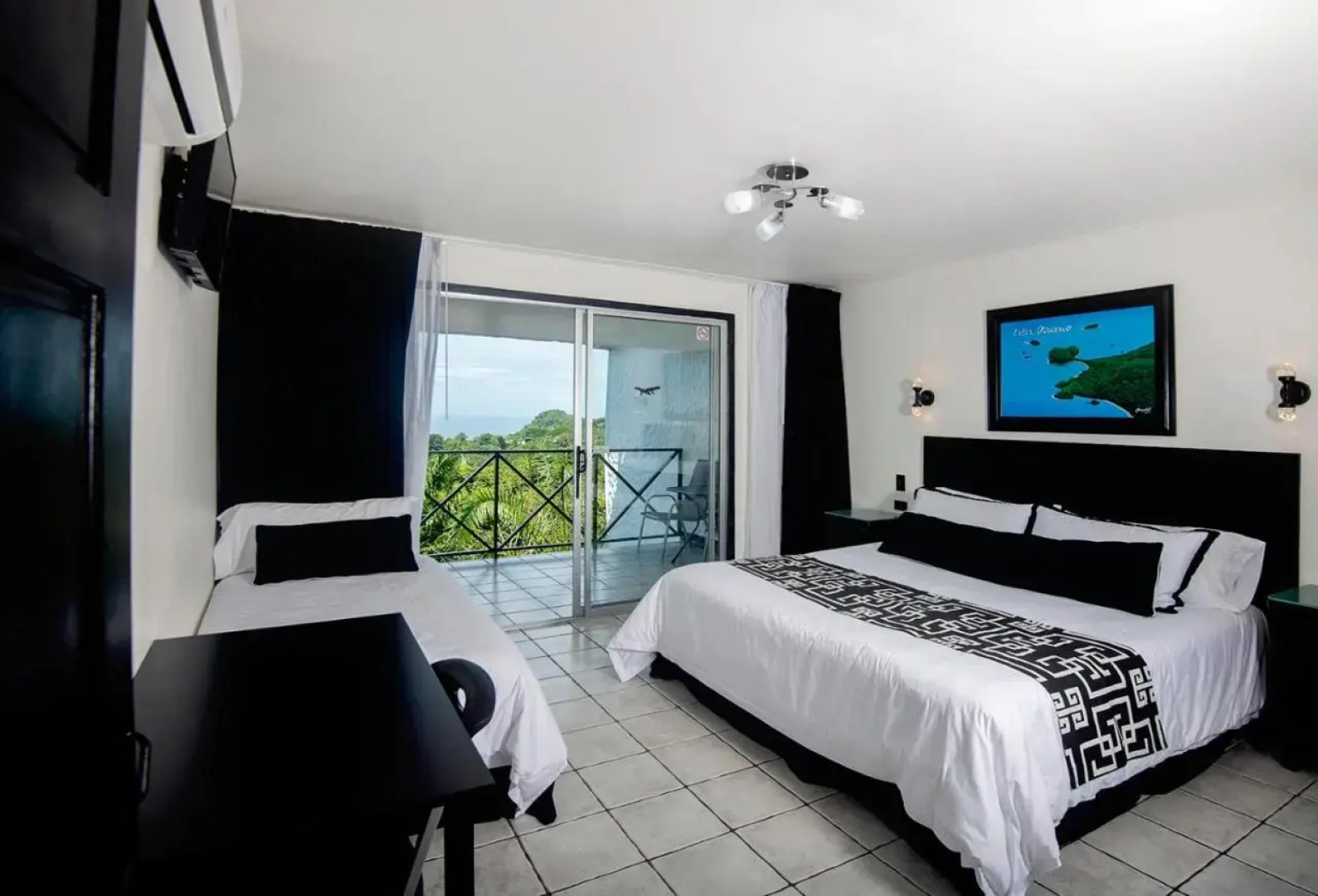 Villa Roca Boutique Resort & Suites   Adult Only