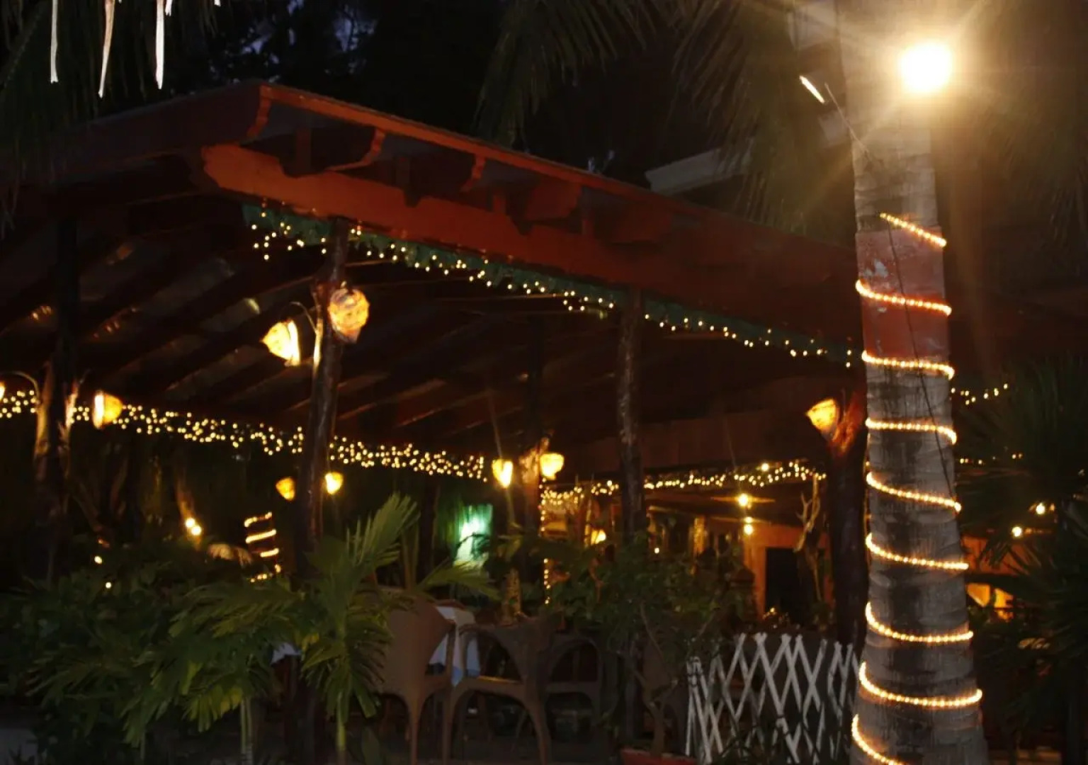 Alona Tropical Beach Resort