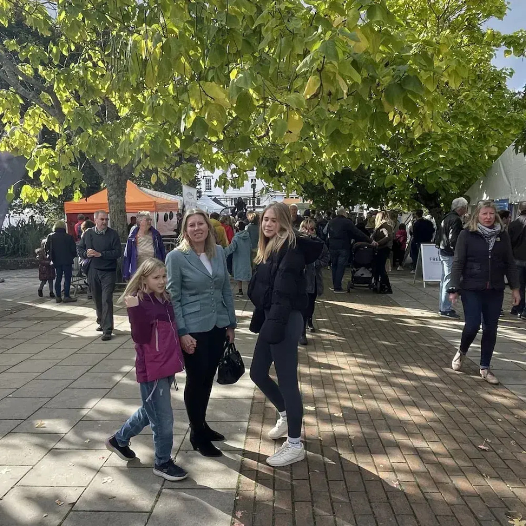 Two Guns in Kingswear