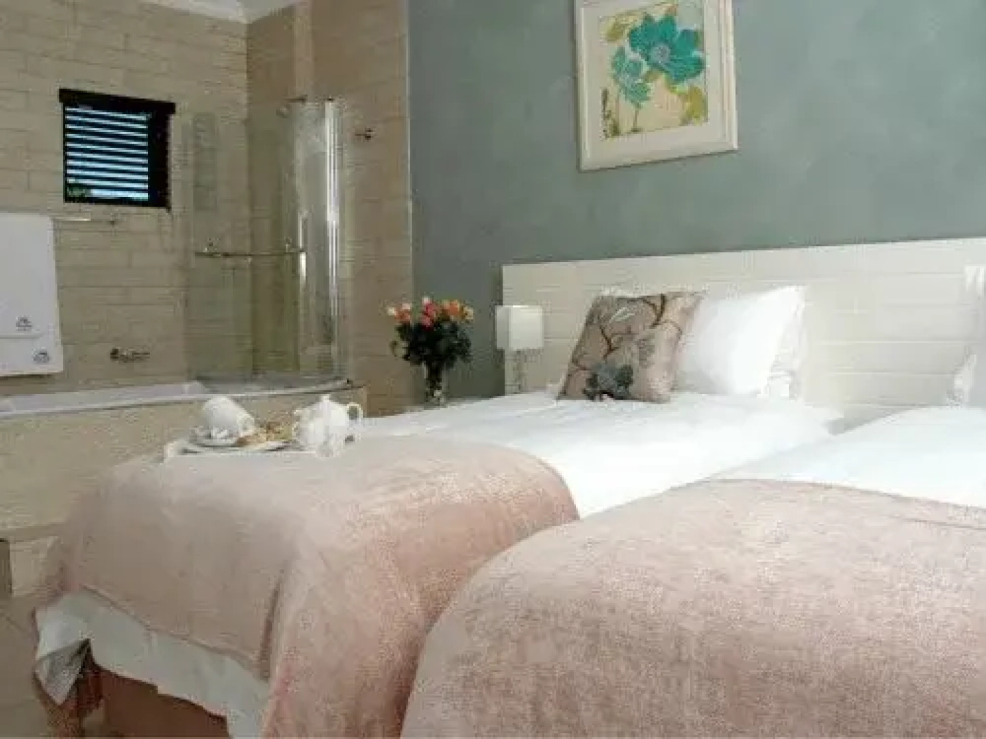 36 On Bonza Boutique Hotel