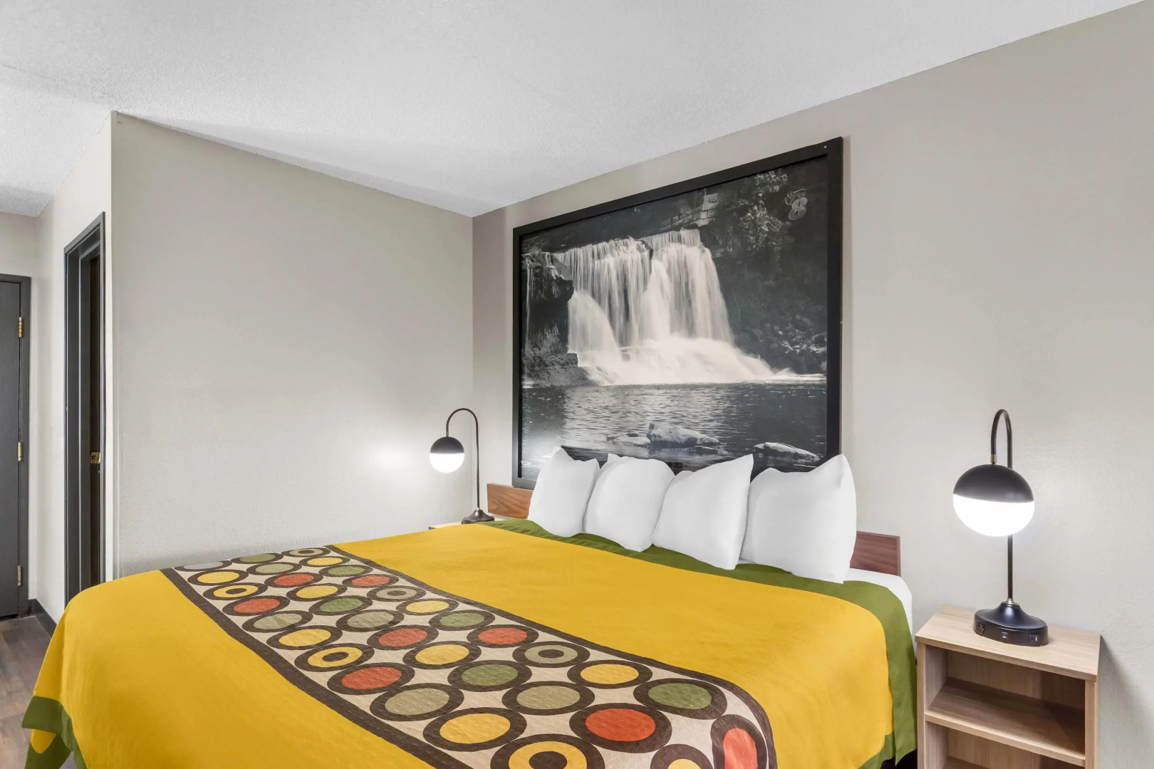 Super 8 by Wyndham Evansville East