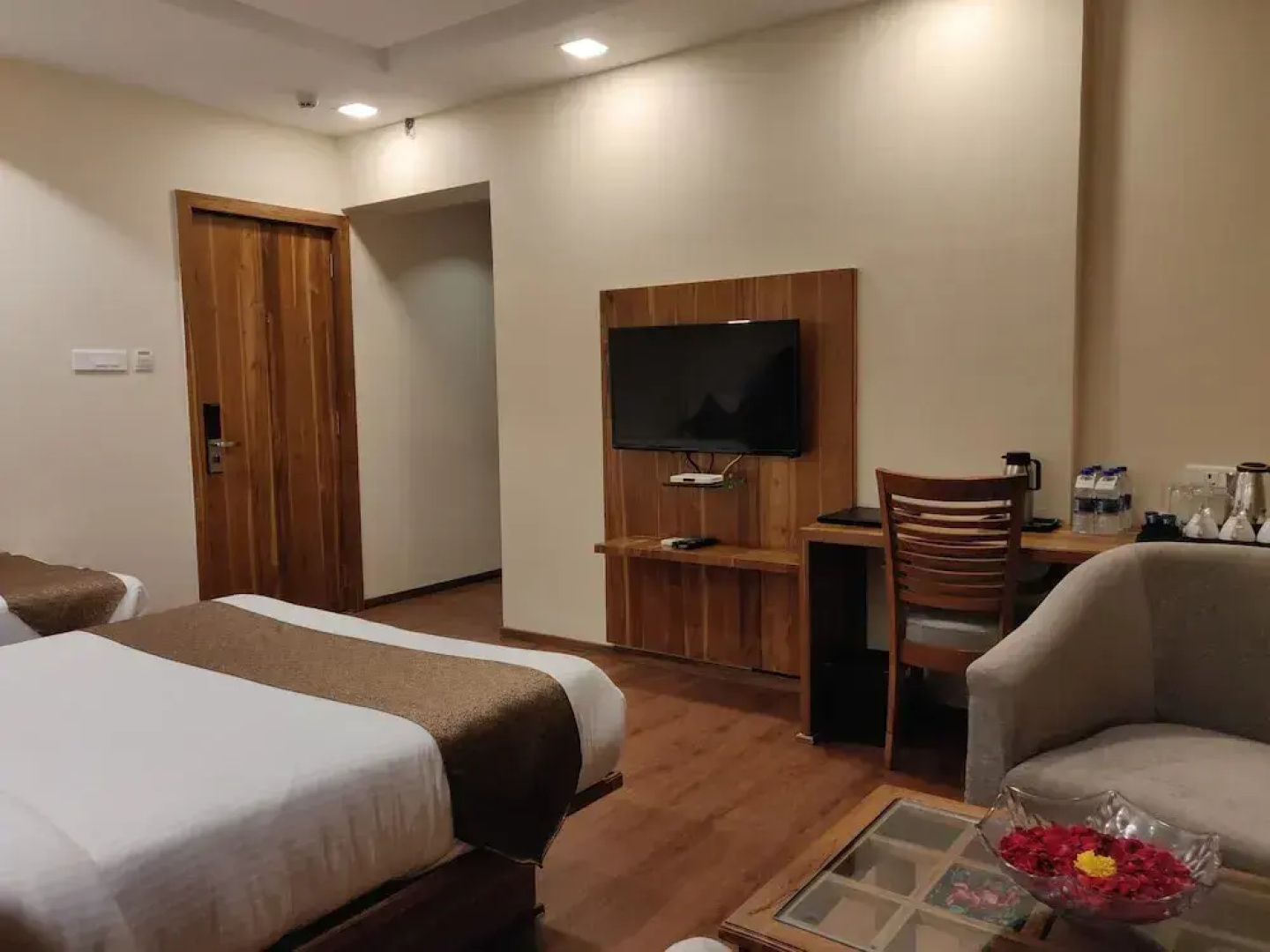 Sai Neem Tree Hotel