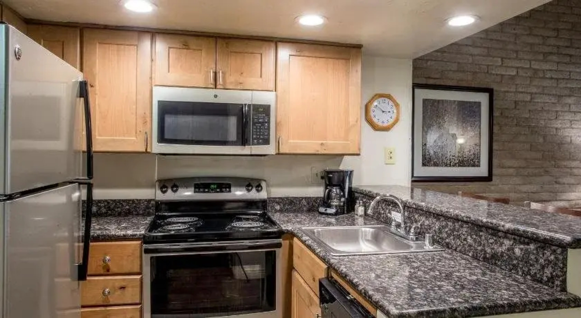 Sandstone Creek Club Condominiums