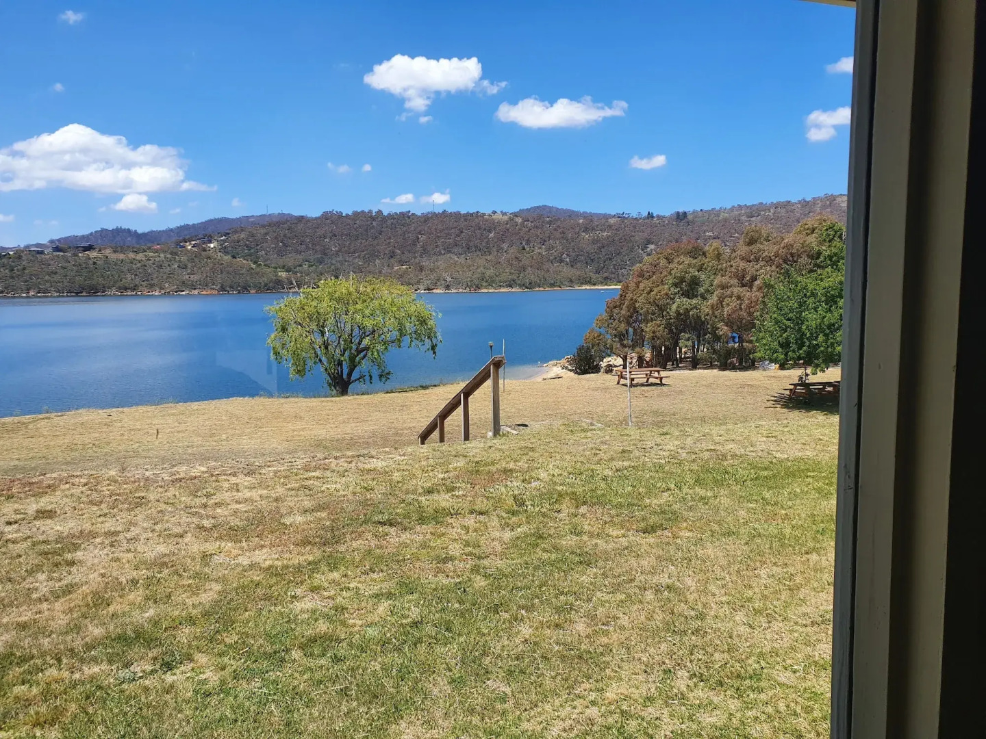 Lake Jindabyne Hotel
