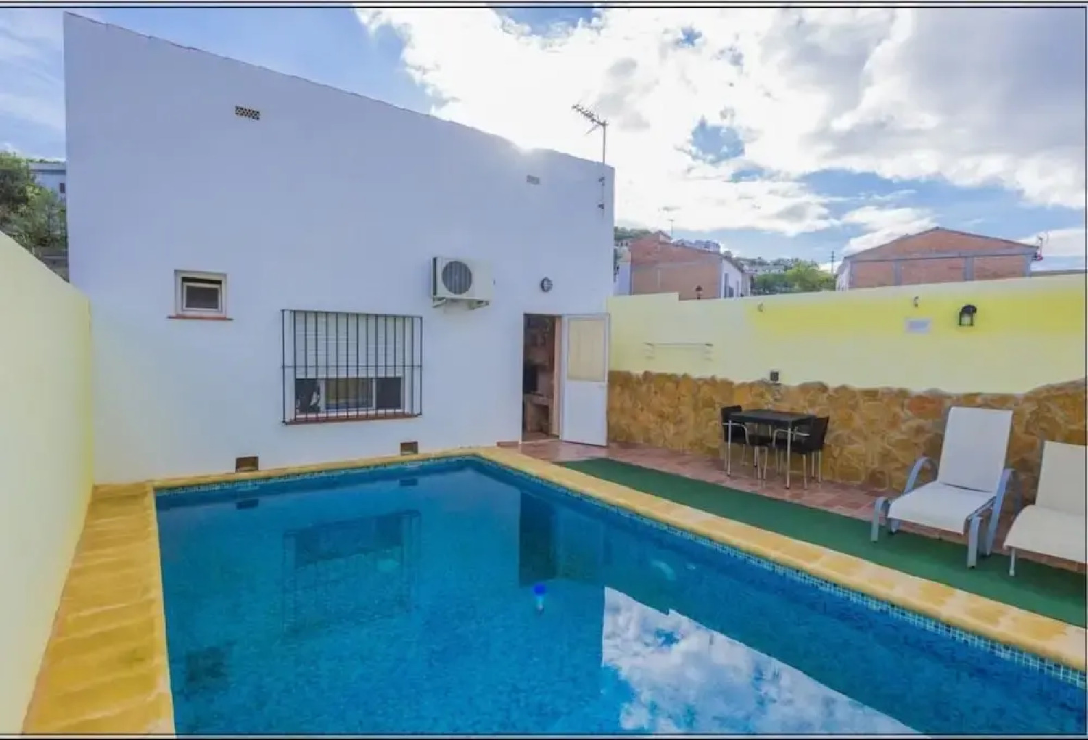 100816 -  House in El Gastor