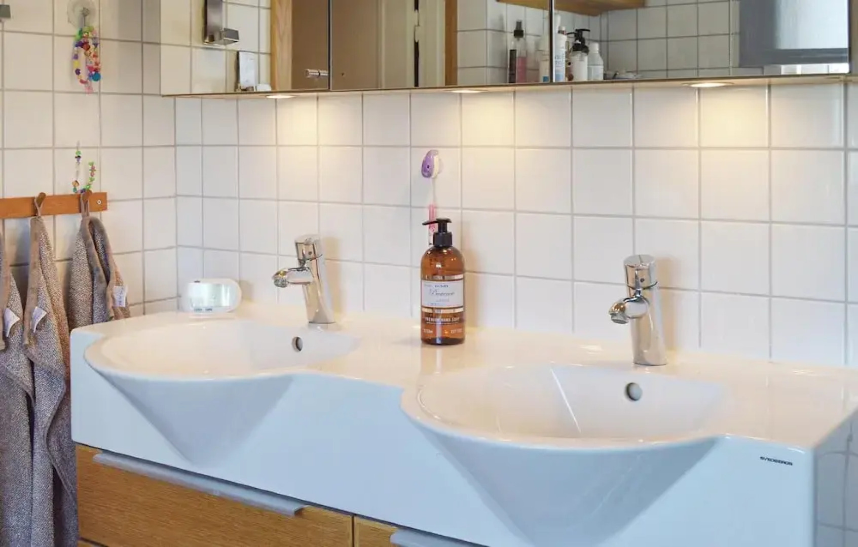 Awesome Home in Saltsjö-boo With 3 Bedrooms and Wifi