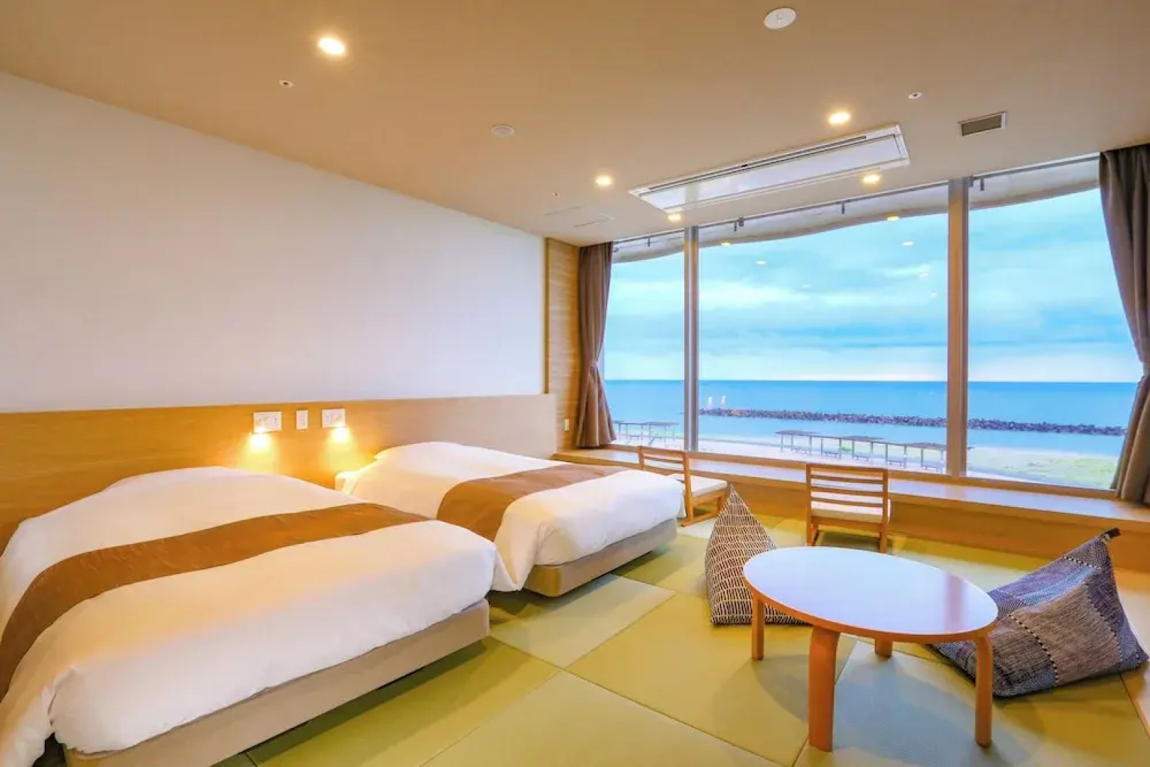 Ooedo-Onsen-Monogatari Shiomiso (Formerly: Yubae no Yado Shiomiso)