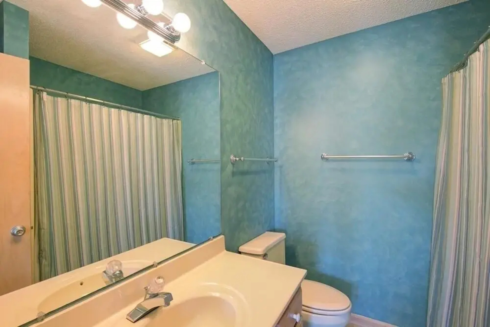 Pirate's Pride 3 Bedroom Home by RedAwning