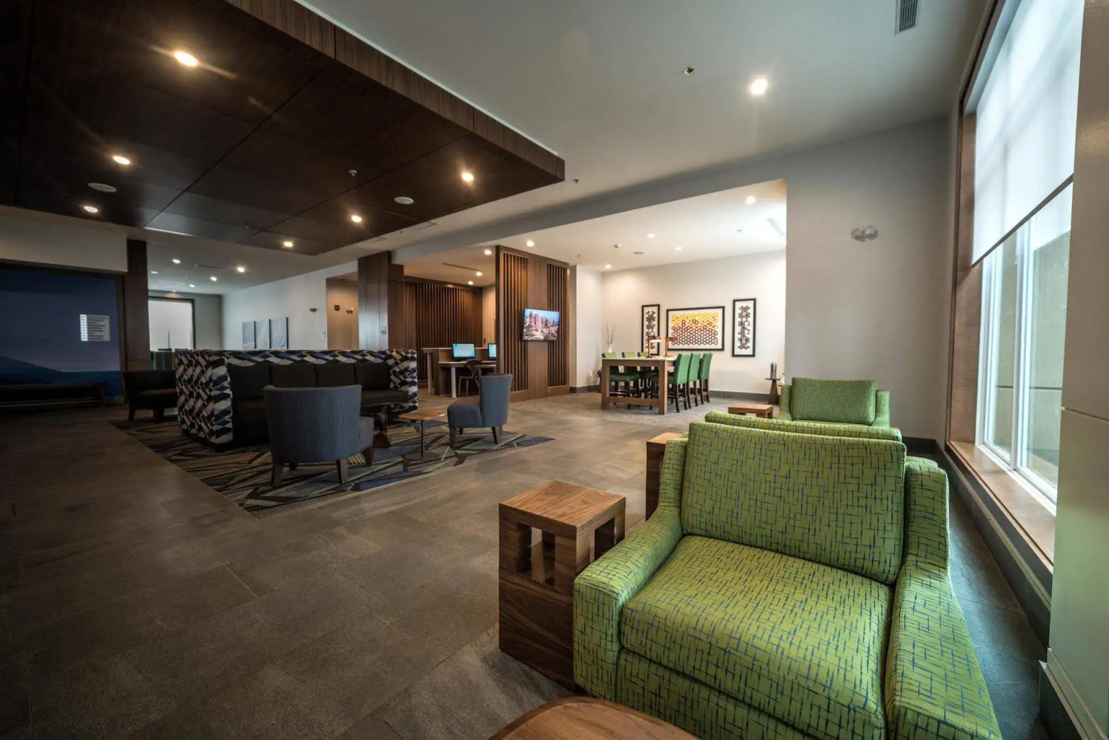 Holiday Inn Express & Suites West Edmonton - Mall Area by IHG