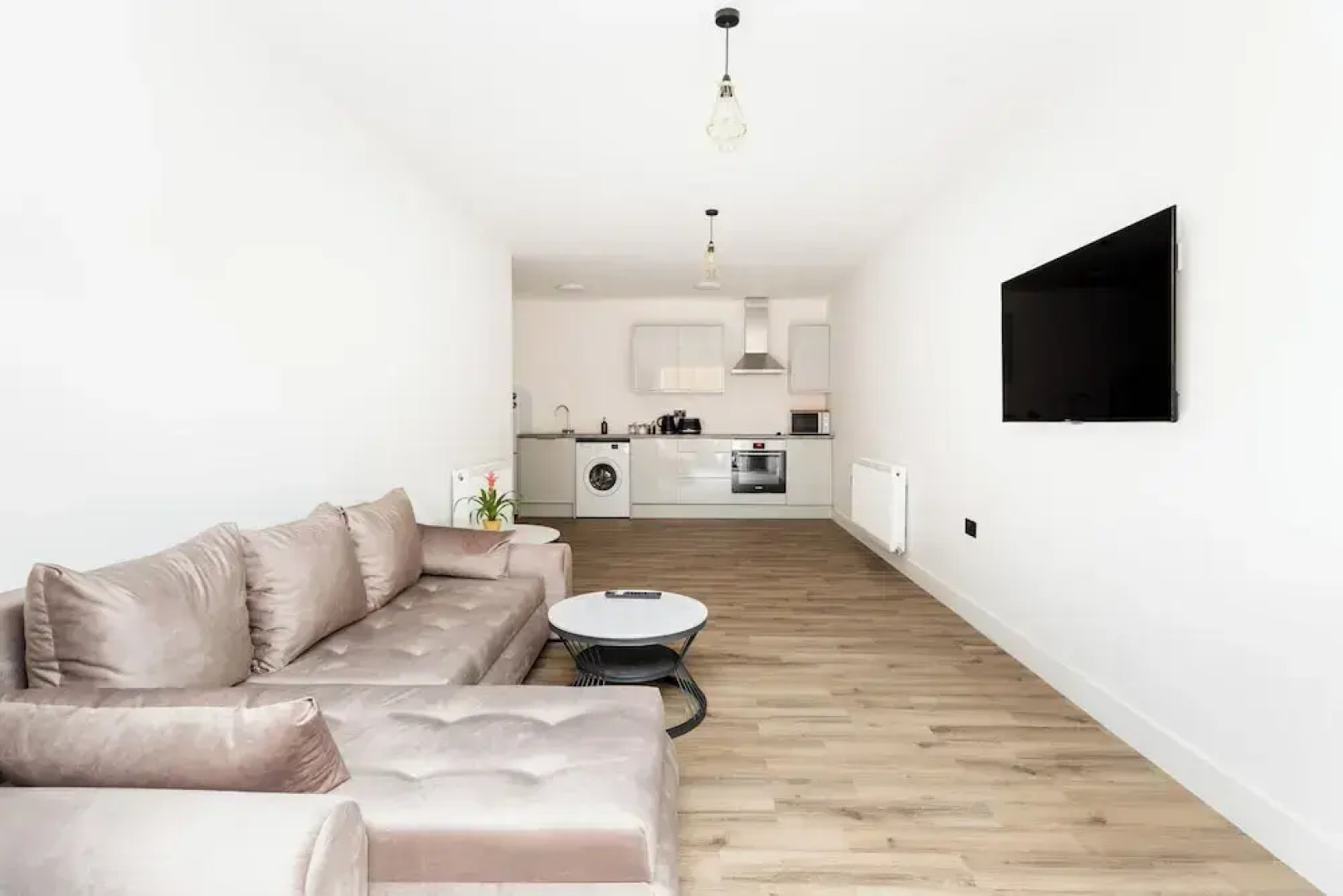 The Suites Inn Hotel