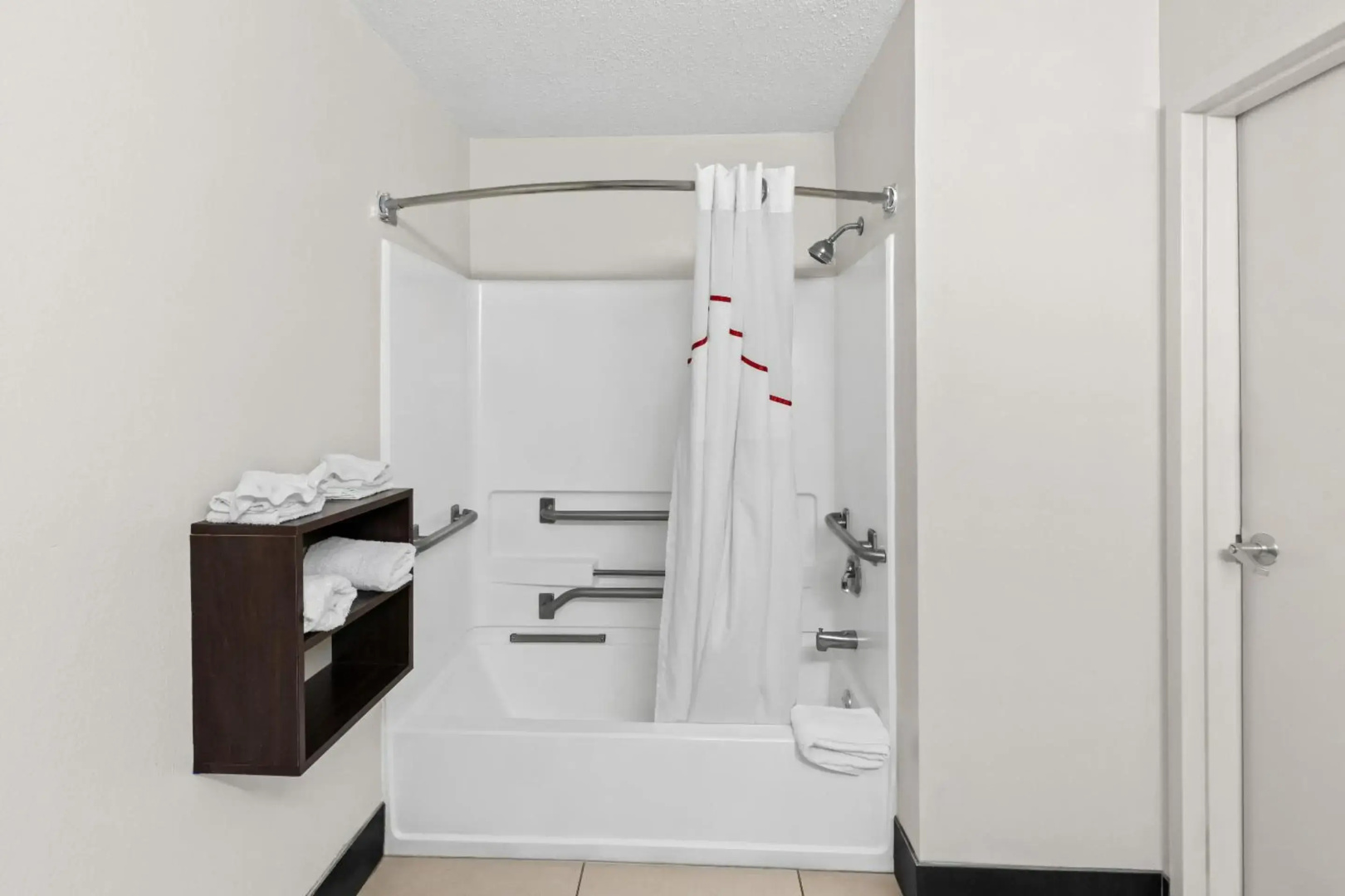Red Roof Inn PLUS+ & Suites Atlanta Airport South
