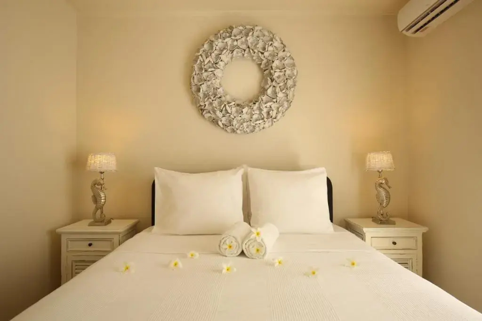 Ocean Breeze Bonaire Apartments