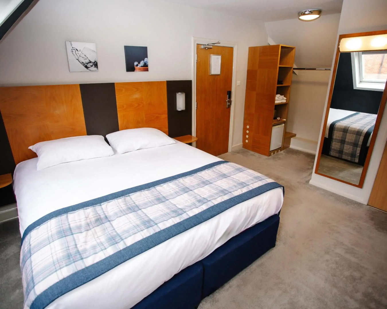 Corner House Hotel