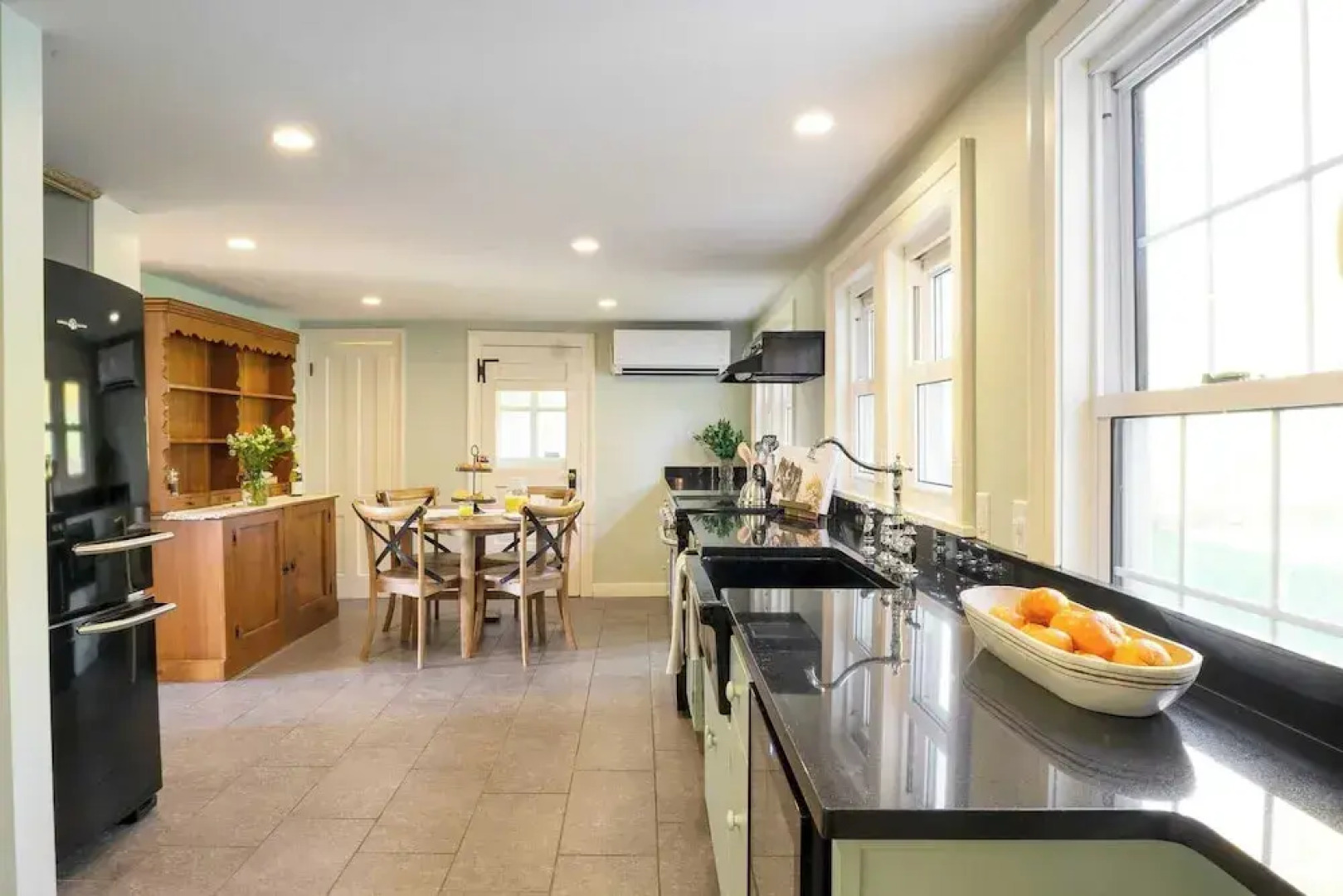 Whitney by Avantstay Private Berkshires Estate