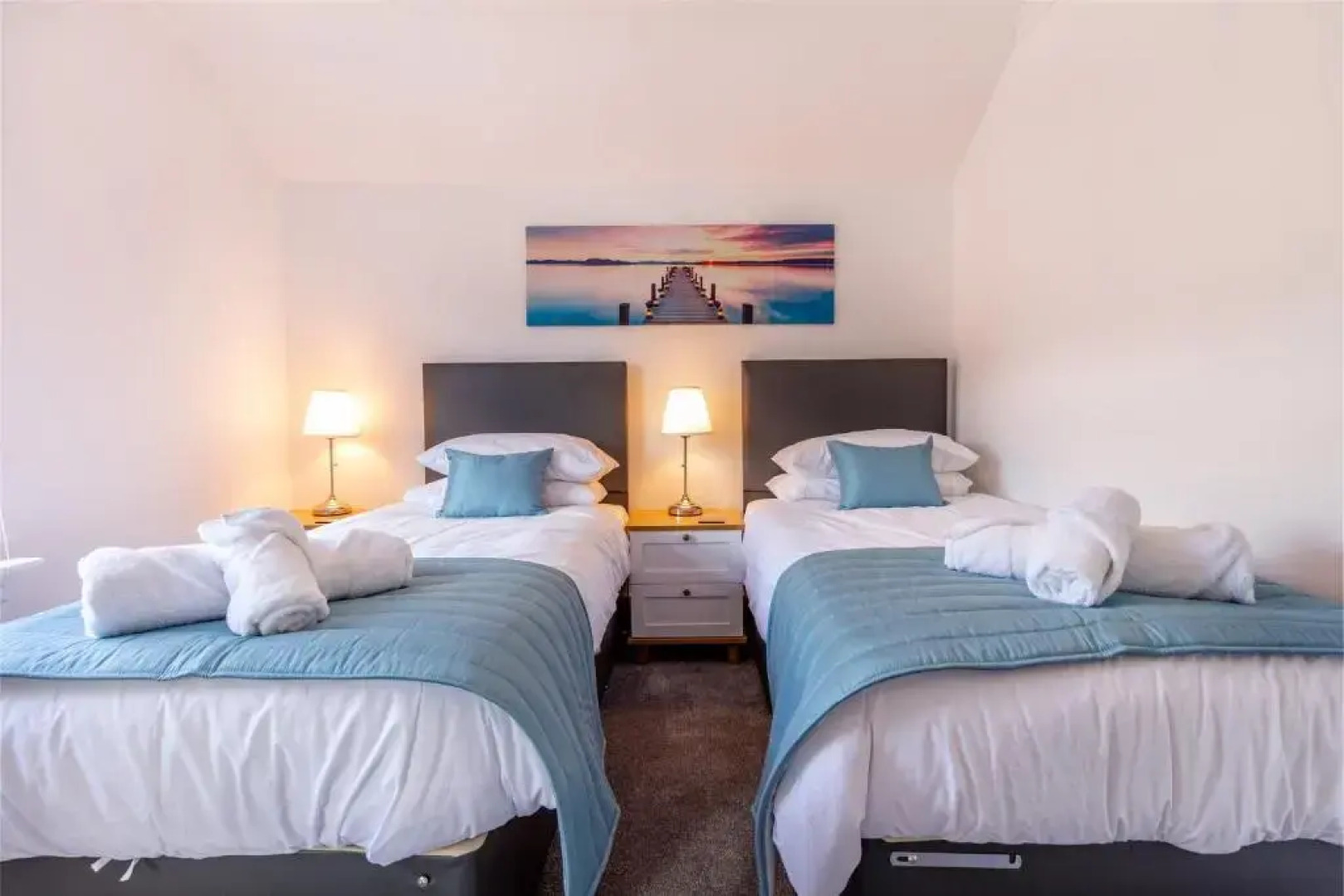 Farningham Road - 2 Bedrooms - Guest Homes