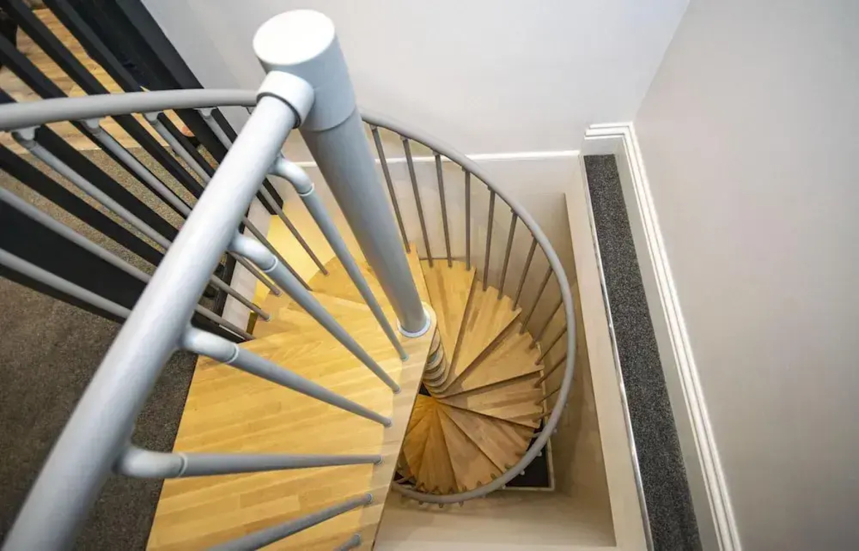 Thomas Chambers Lovely Self-catering Studio-loft Apartment Located Within a Beautifully Renovated