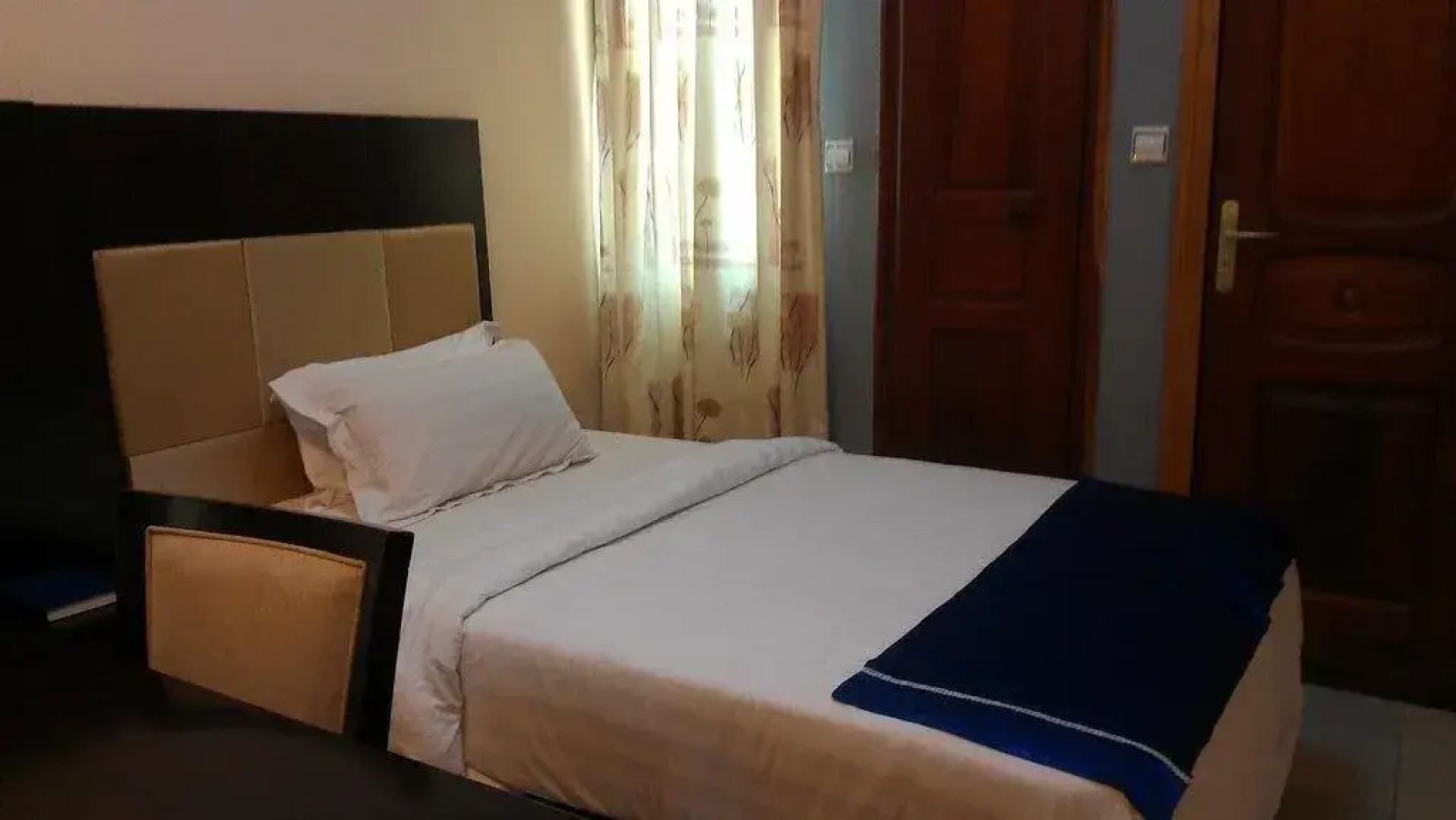 Sun Beach Hotel