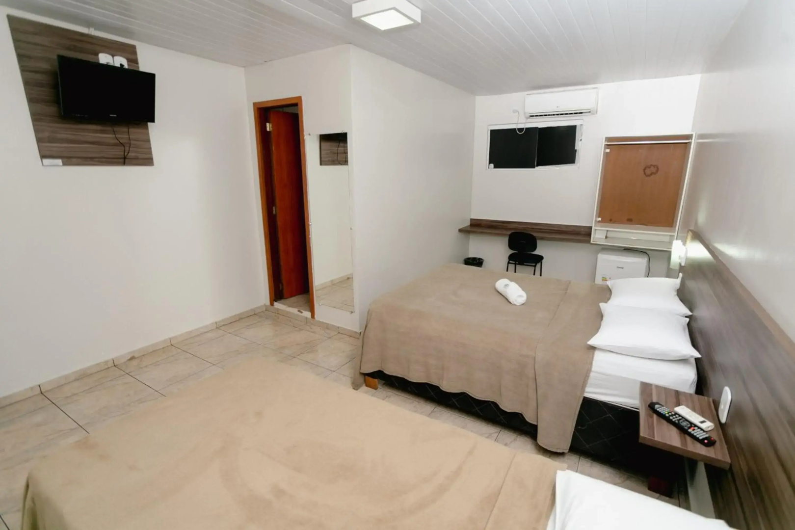 Hotel Verde Mares