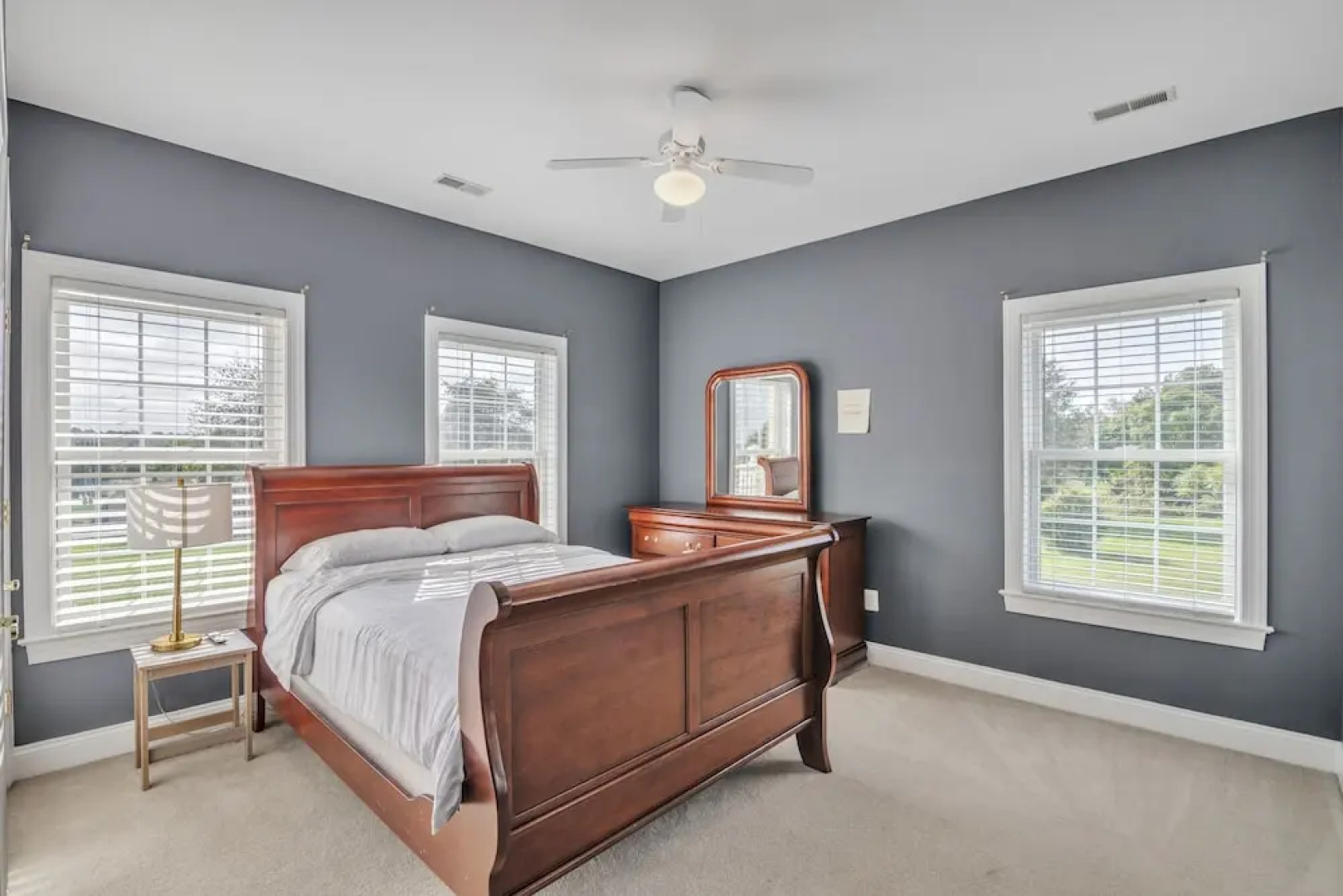 Bull Run Estate: Luxury Retreat W/ Scenic Views 6 Bedroom Home by RedAwning