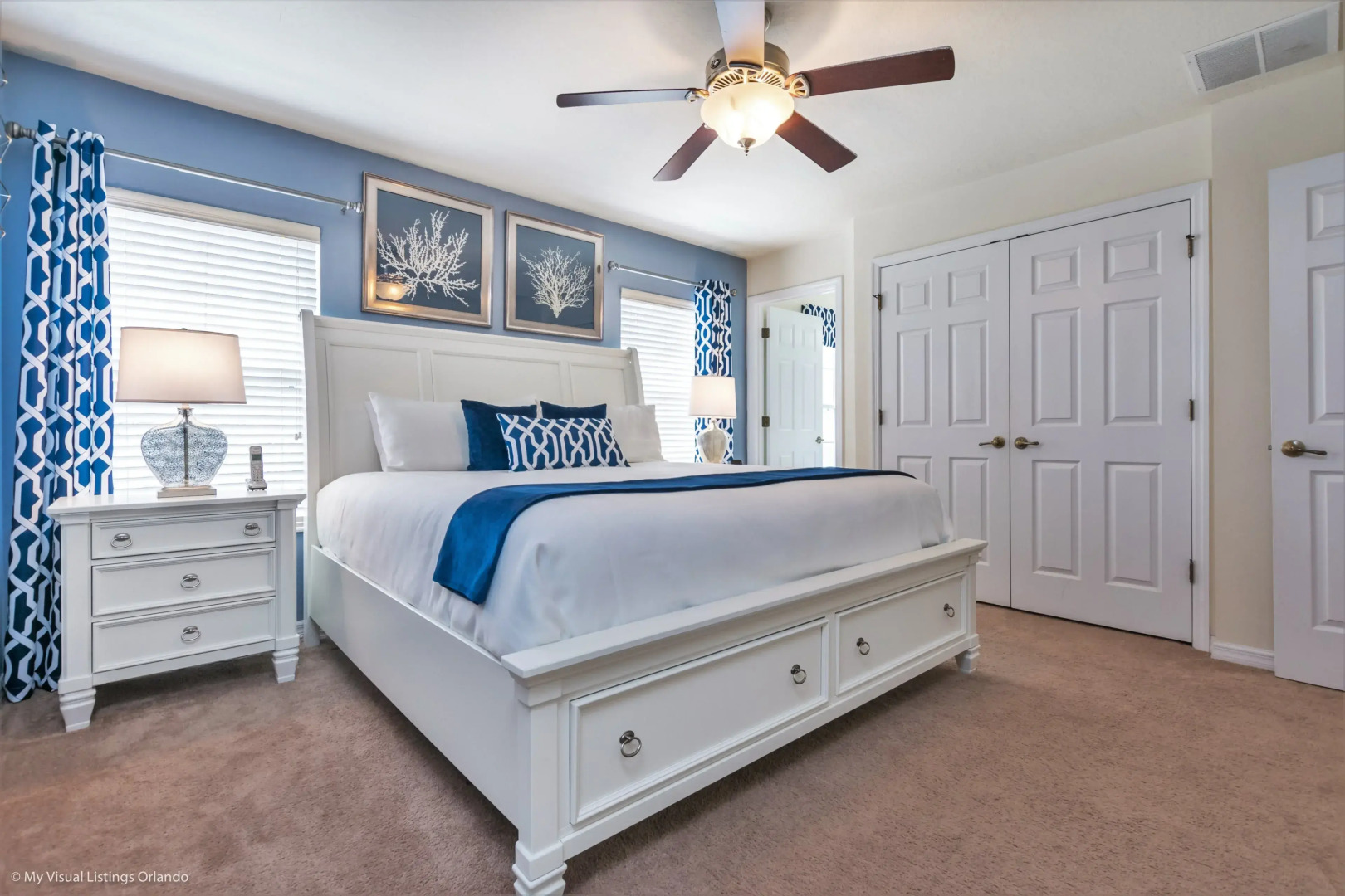 4 bed town home with full size pool Close to Disne