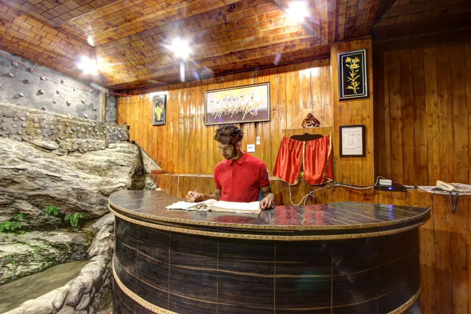 Hotel O Shishamaati