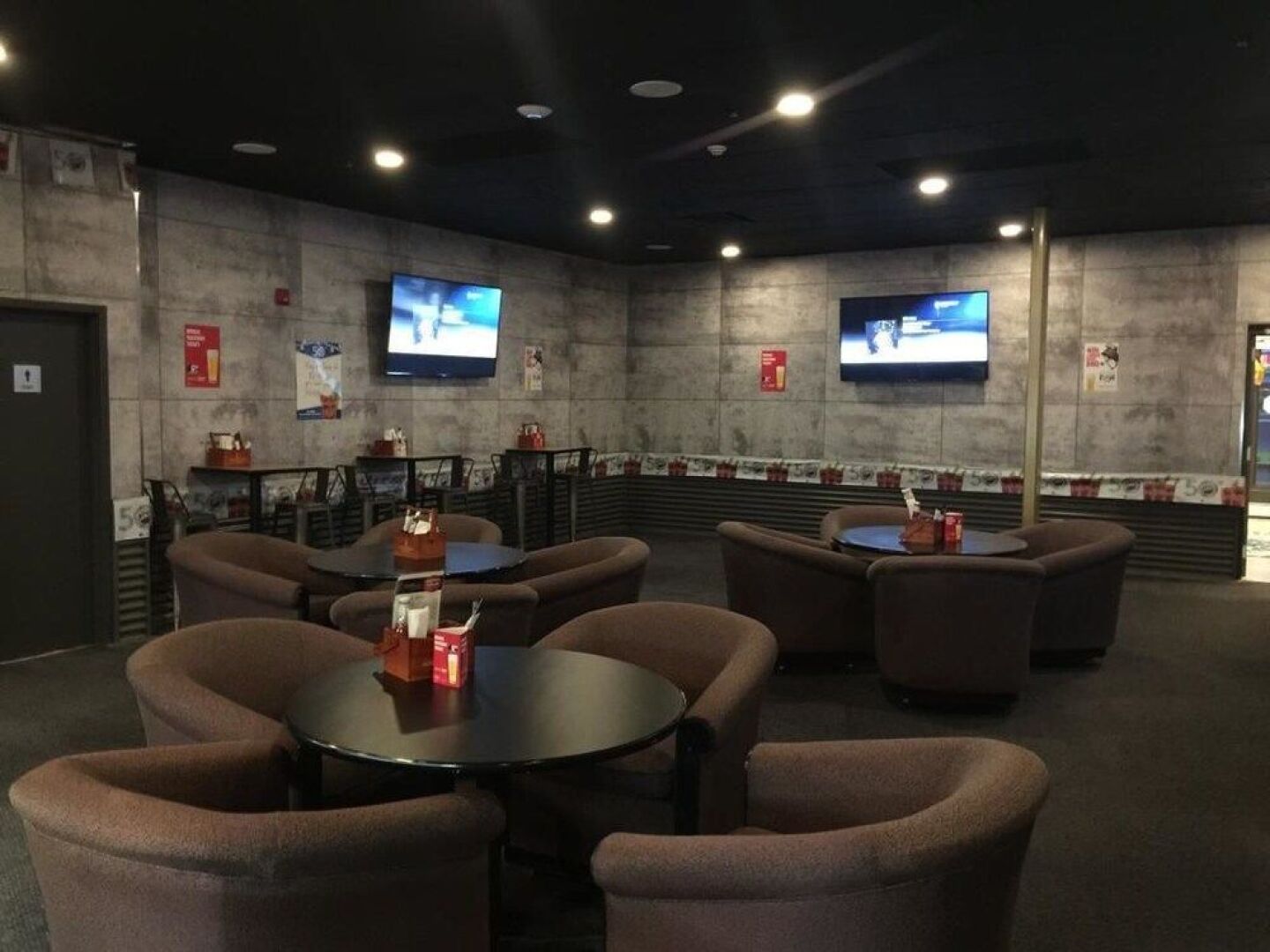 Camrose LeChateau Hotel