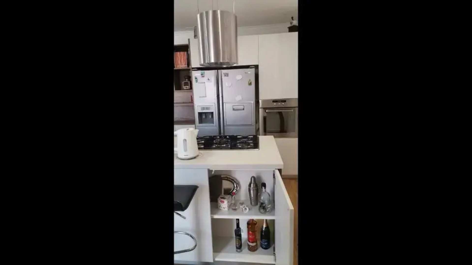 Cheerful Holiday House Illuminosa